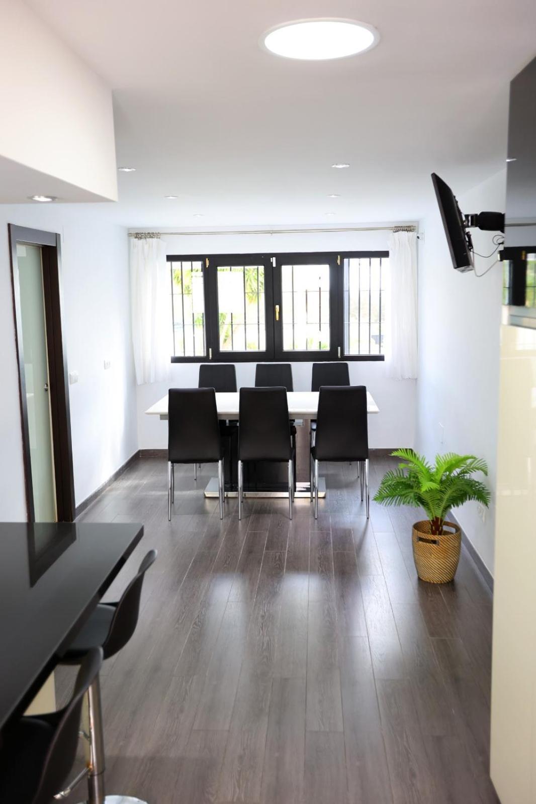 Lujo Costa Del Sol Con Piscina-jacuzzi *