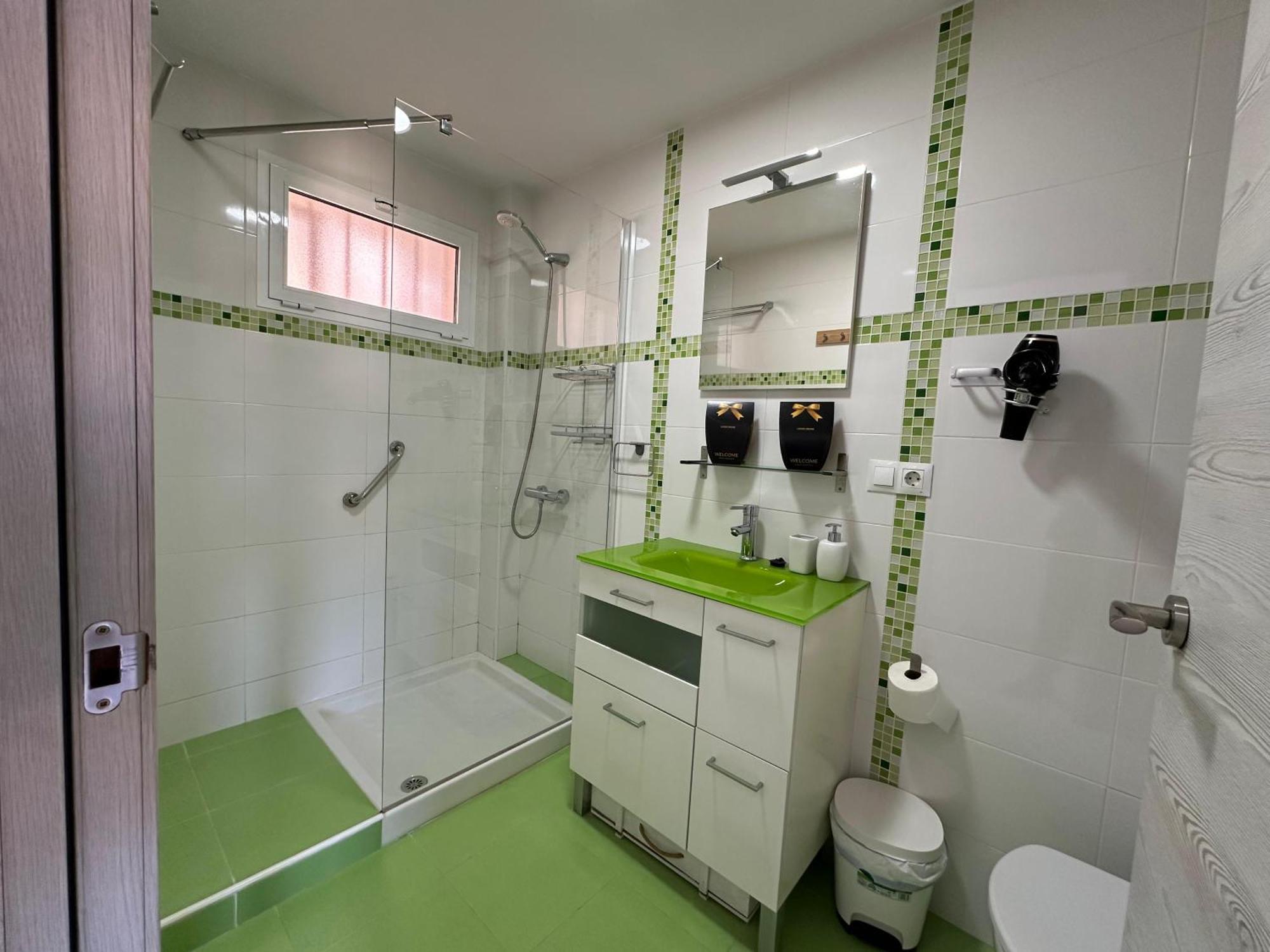 Tar9f - Nuevo, Reformado, Wifi, Smart Tv, Centro, Playa * Torremolinos