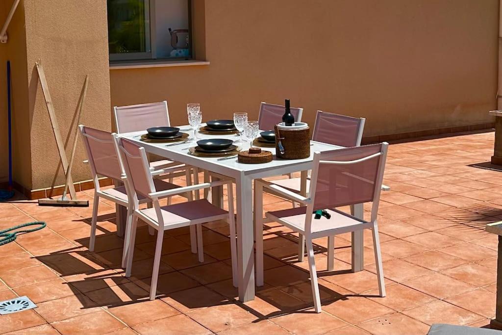 Apartment Atico Puerto Marina 2 Hab Con Piscina, 500m De La Plata