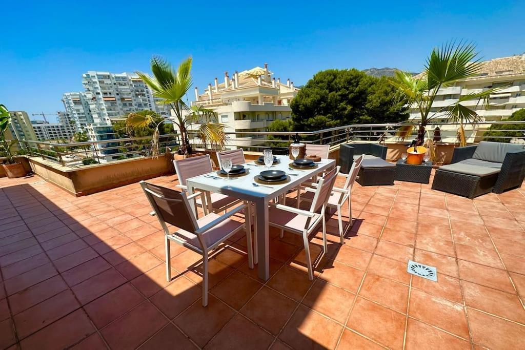 Atico Puerto Marina 2 Hab Con Piscina, 500m De La Plata Apartment *