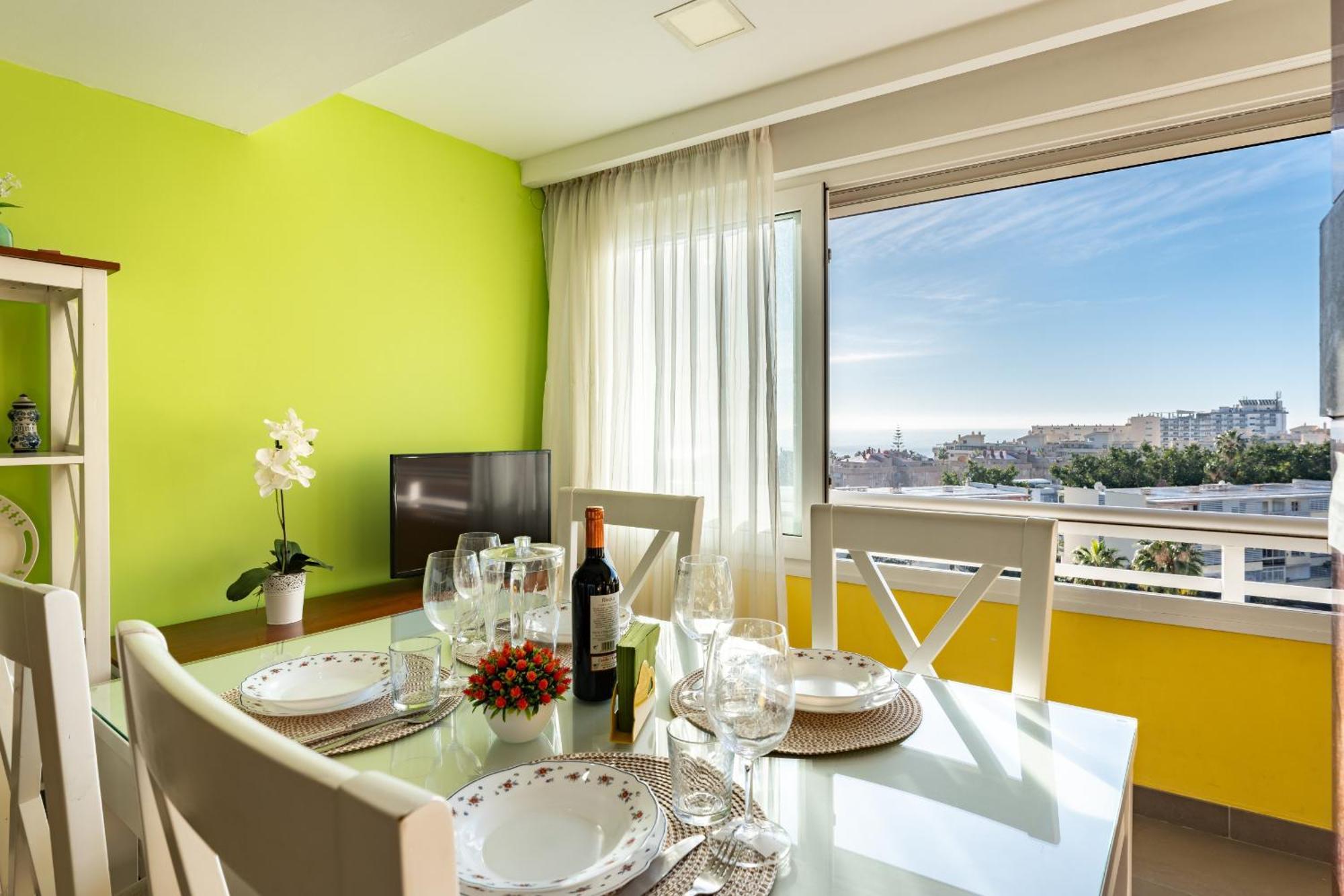Malagasuite Ocean Sunrise Apartment