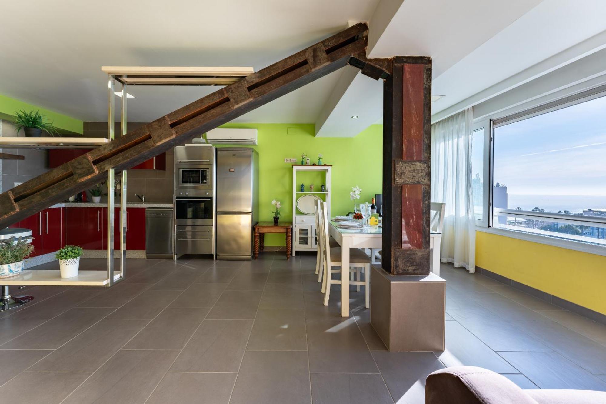 Malagasuite Ocean Sunrise Apartment