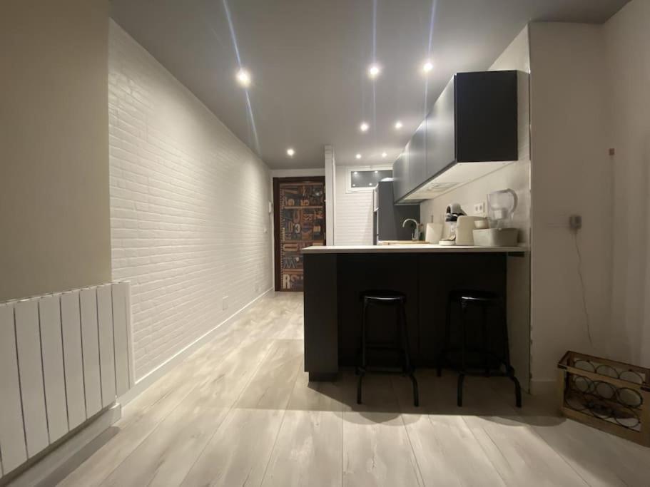 Casa Picaso Elegance, One Bedroom Center With Balcony By Namaste Elite * Torremolinos