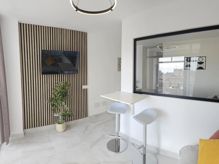 Verdiales Sunset Terrace. Balcony , Seasonal Pool And Great Views. *