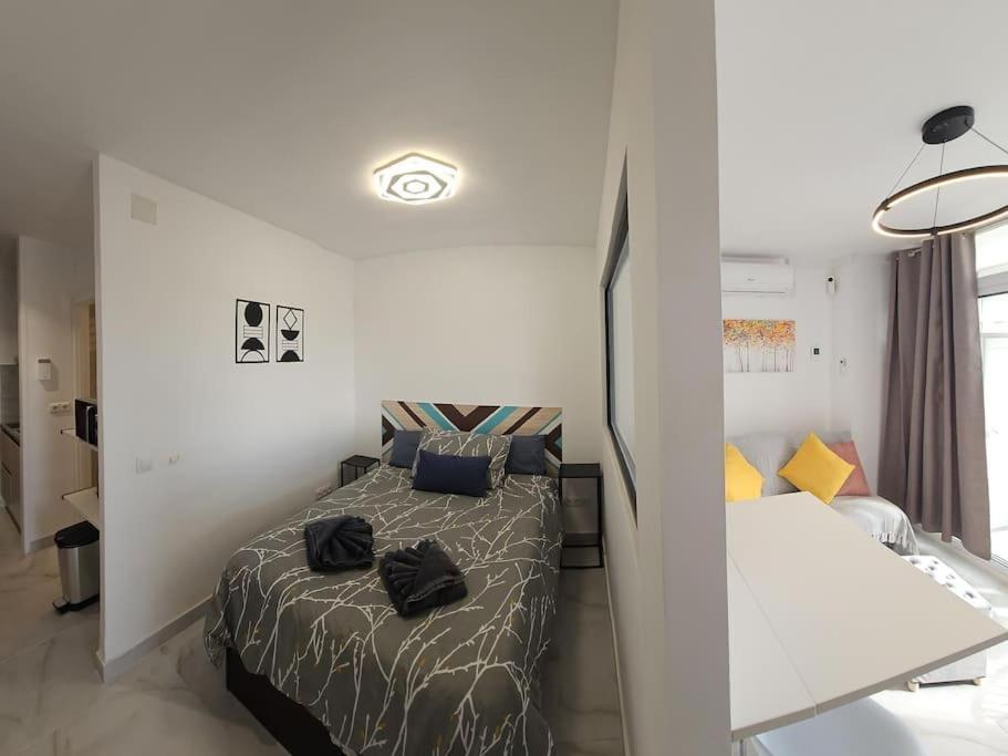 Apartamento Verdiales Sunset Terrace. Balcony , Seasonal Pool And Great Views.