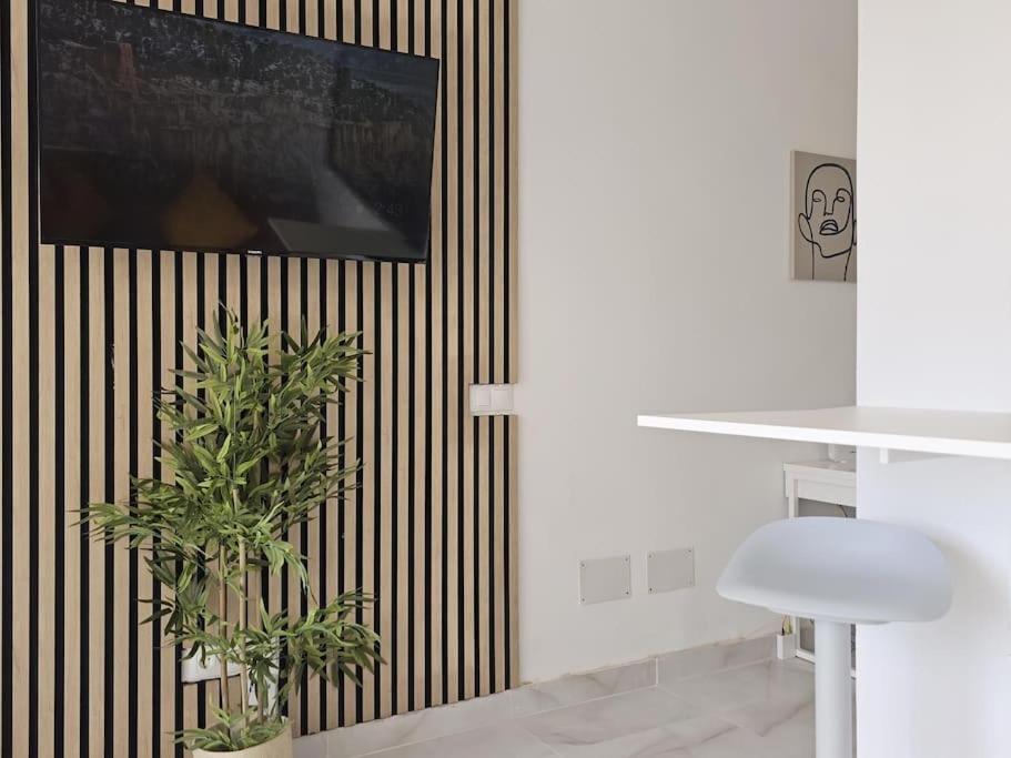 Verdiales Sunset Terrace. Balcony , Seasonal Pool And Great Views. Apartamento
