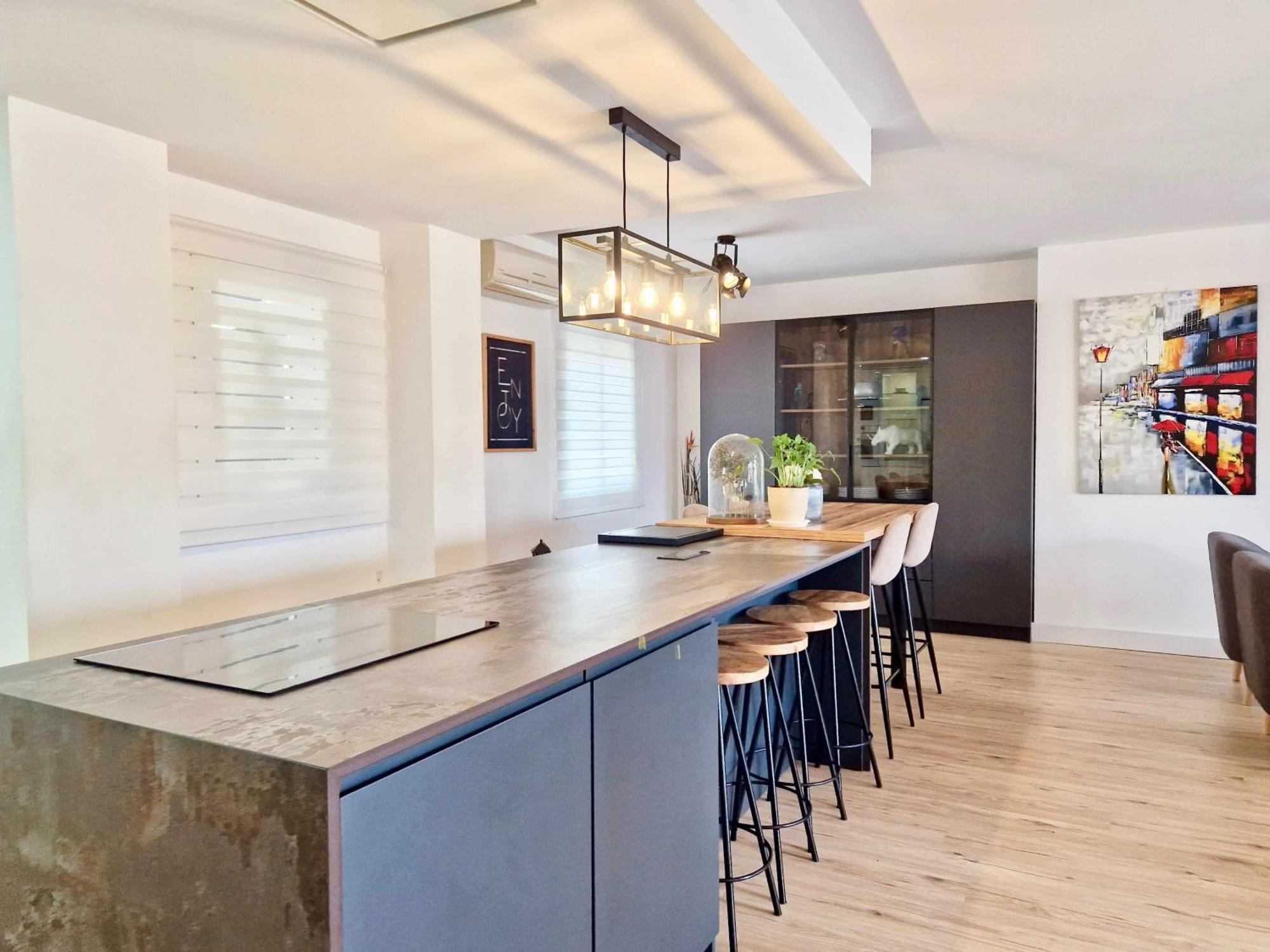 Sr Luxury Penthouse