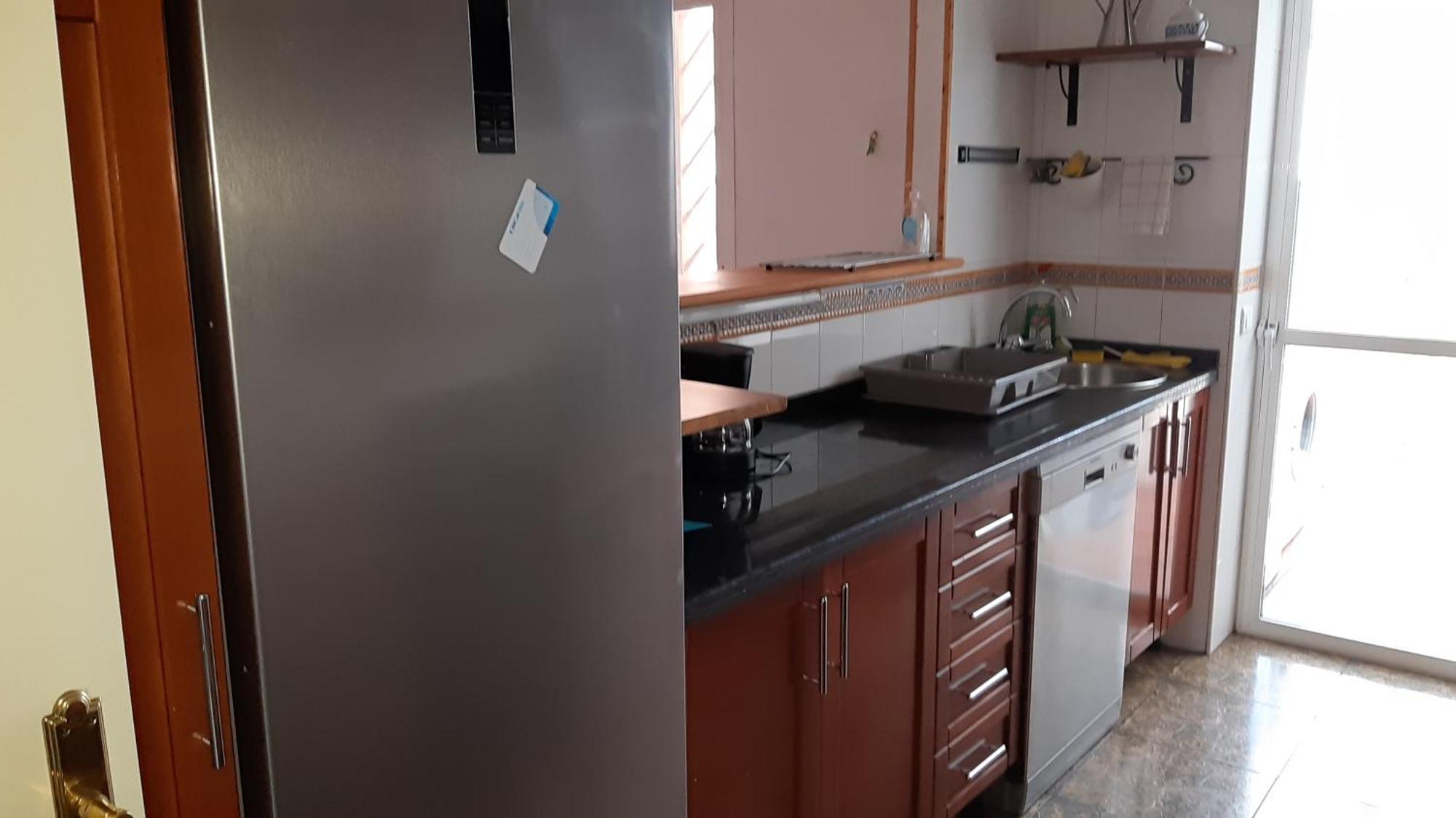 Relax In The Terrace! 4 Bedrooms - Huge Private Terrace - Swimming Pool - Walking Distance To The Beach! * Torremolinos