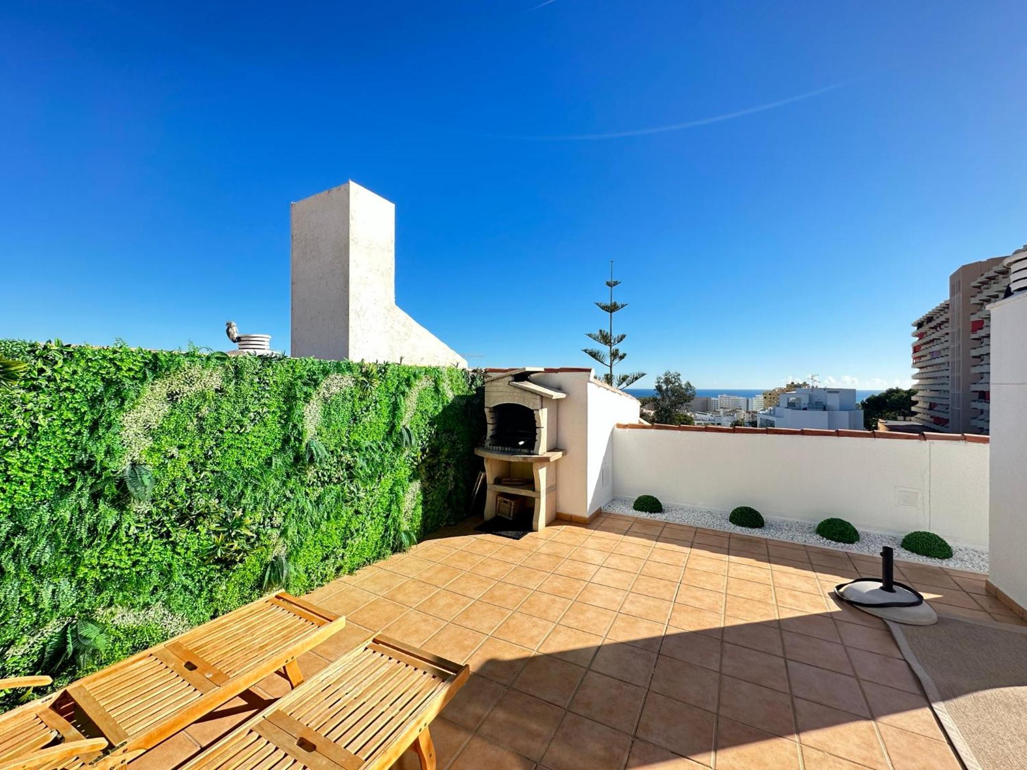 2 Bed Penthouse With Sea View Apartamento