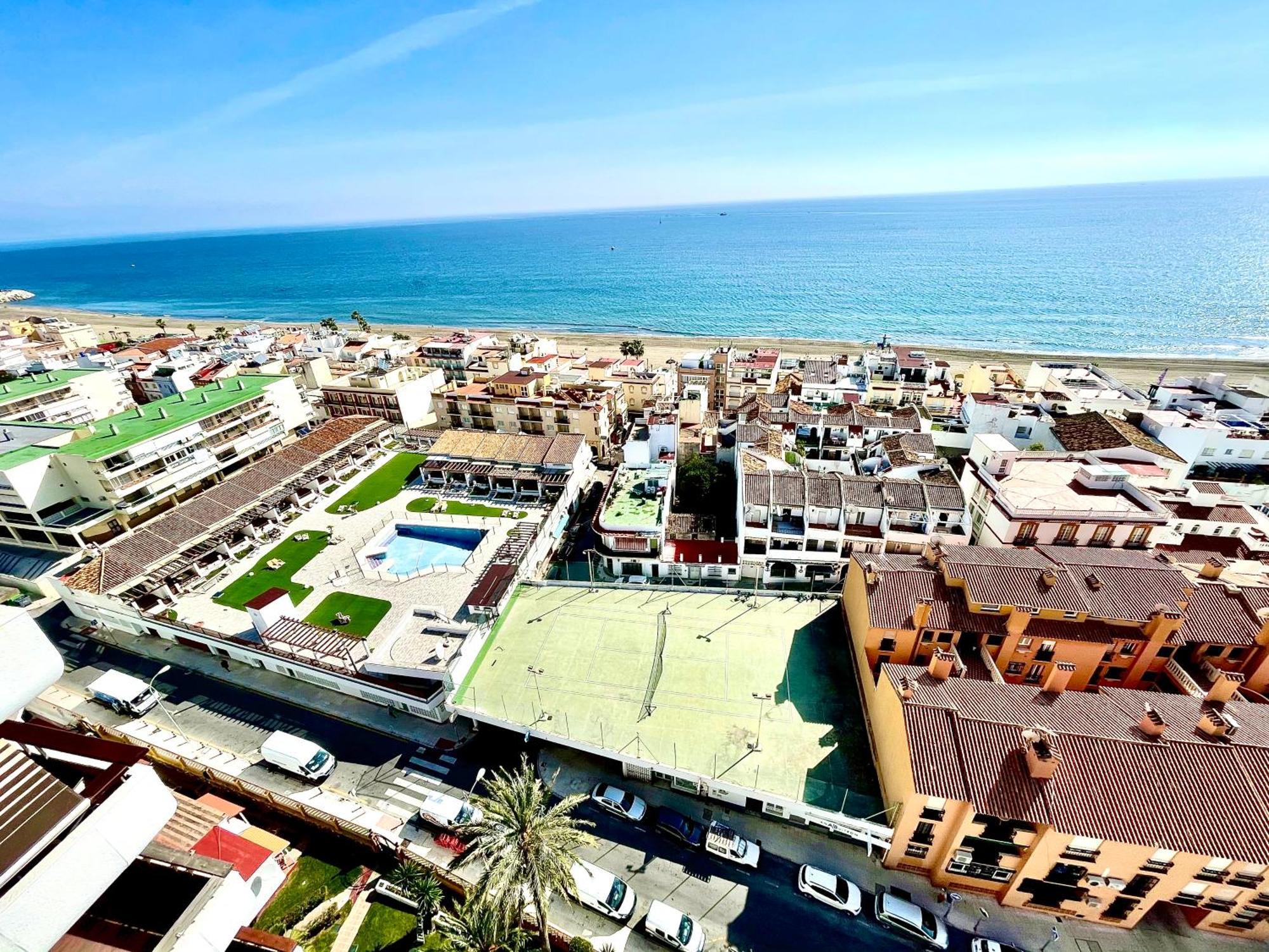 Carihuela Dreams *