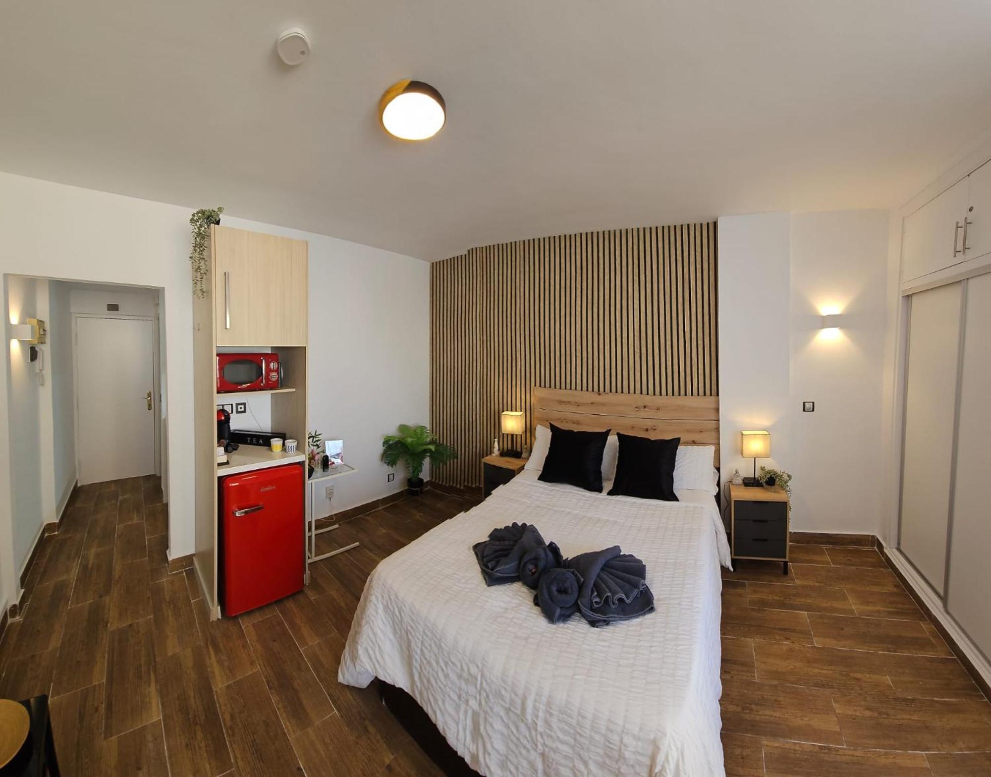 Namaste Modern Elegance City Center By Namaste Elite