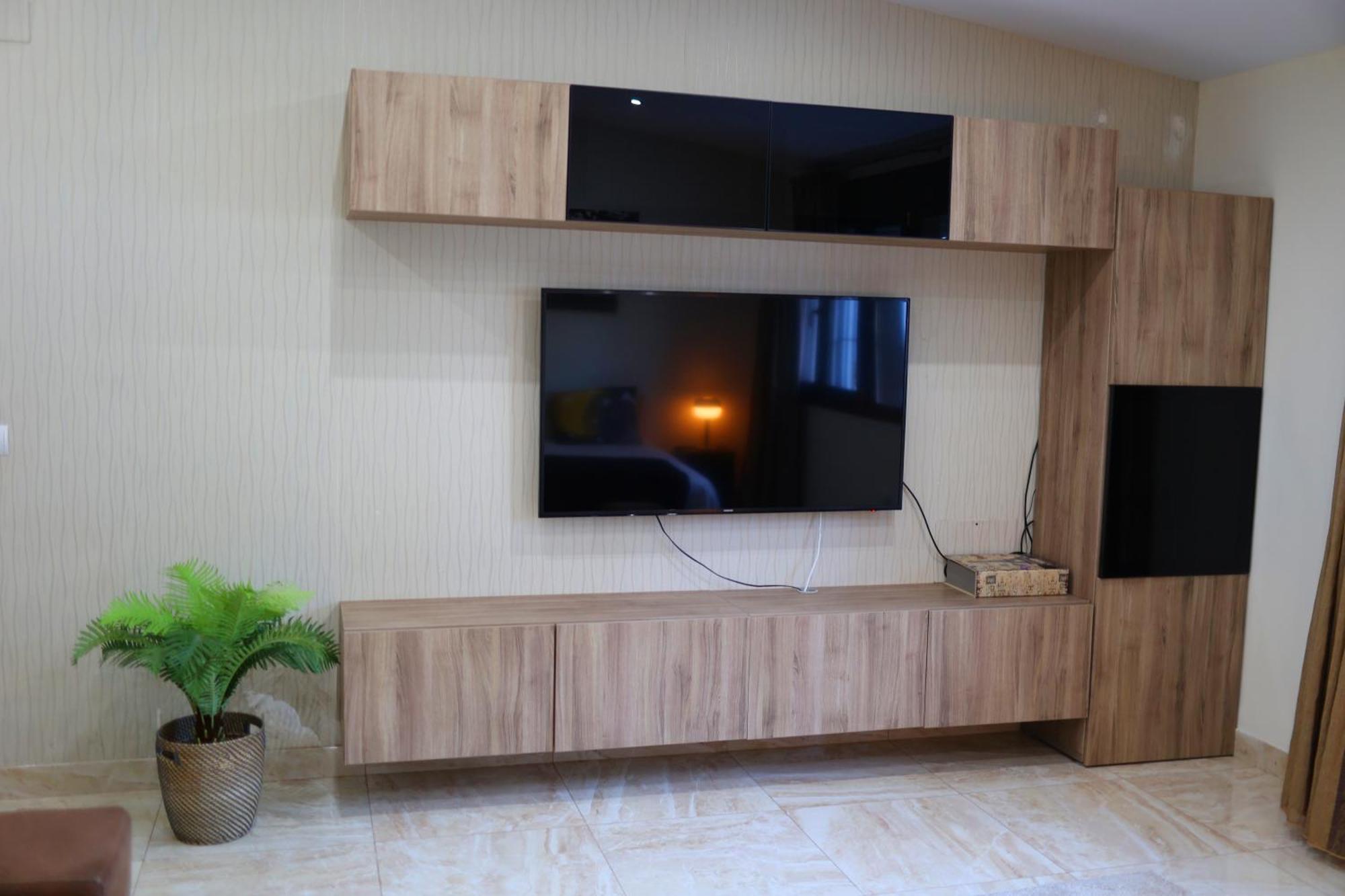 Lujo Costa Del Sol Con Piscina-jacuzzi Villa *