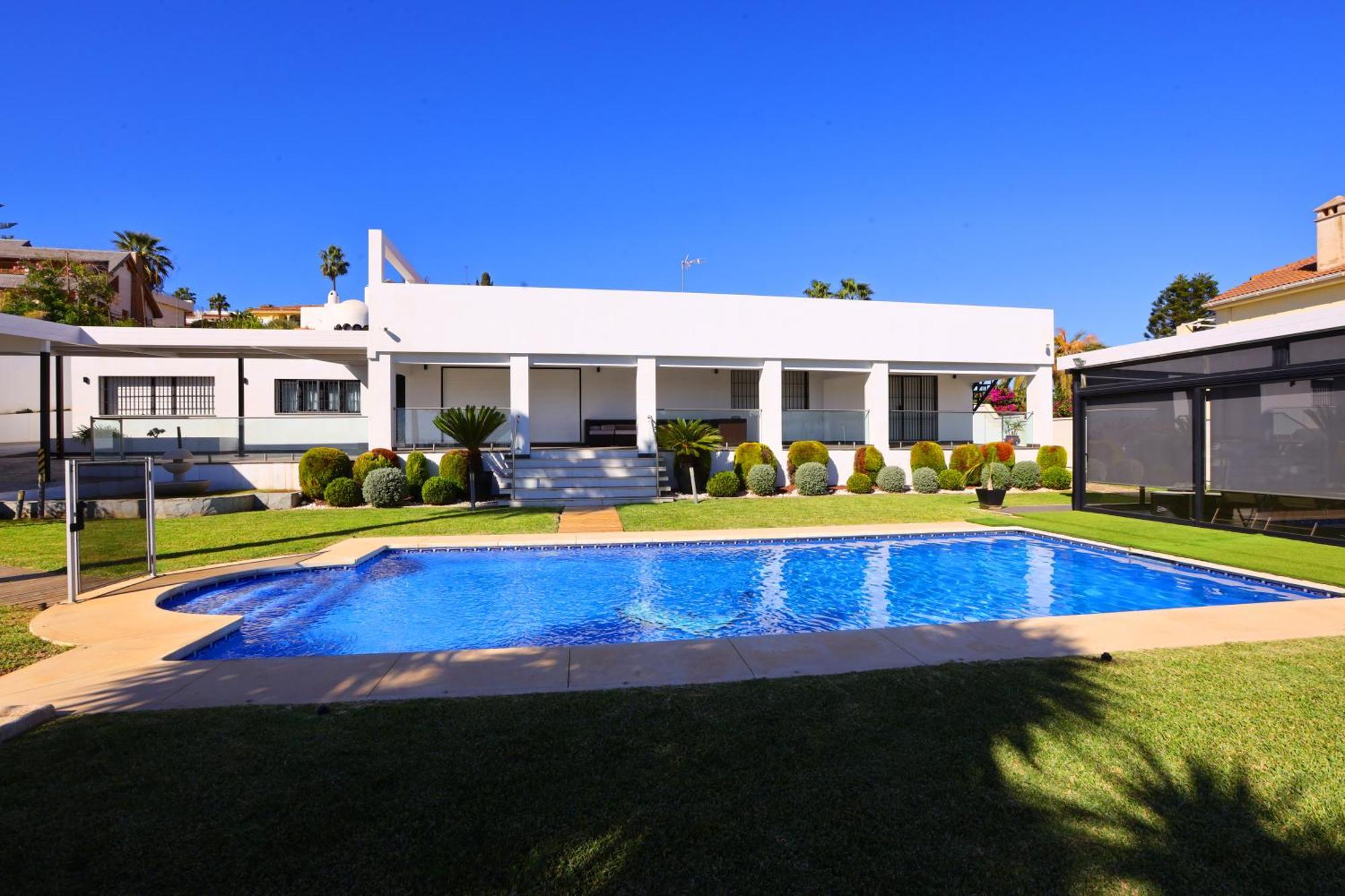 Lujo Costa Del Sol Con Piscina-jacuzzi *