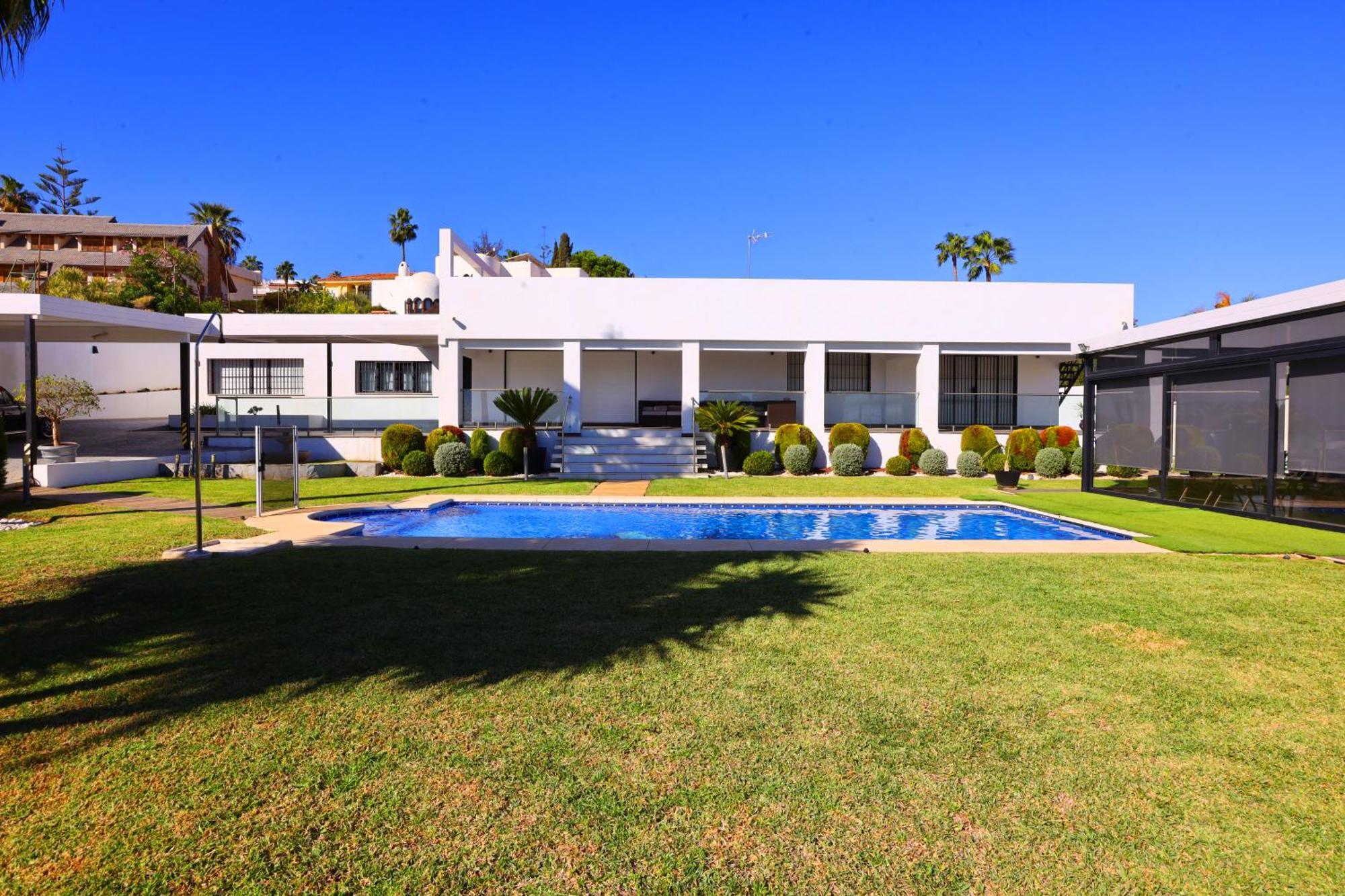 Villa Lujo Costa Del Sol Con Piscina-jacuzzi *