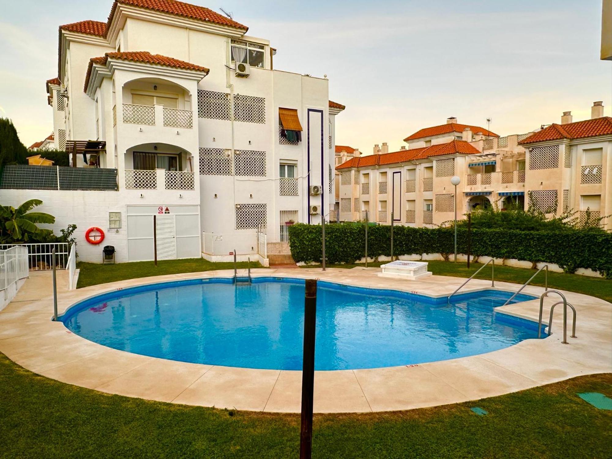2 Bed Penthouse With Sea View Apartamento