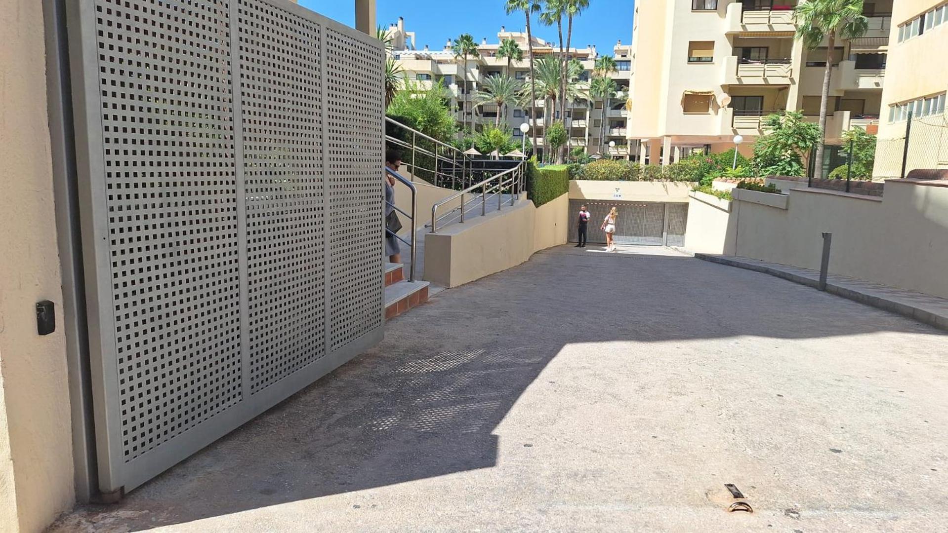 Primera Linea Del Mar - Acceso Directo Playa Carihuela Appartement *
