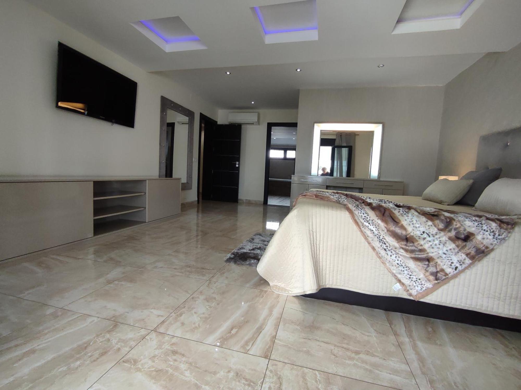 Lujo Costa Del Sol Con Piscina-jacuzzi * Torremolinos