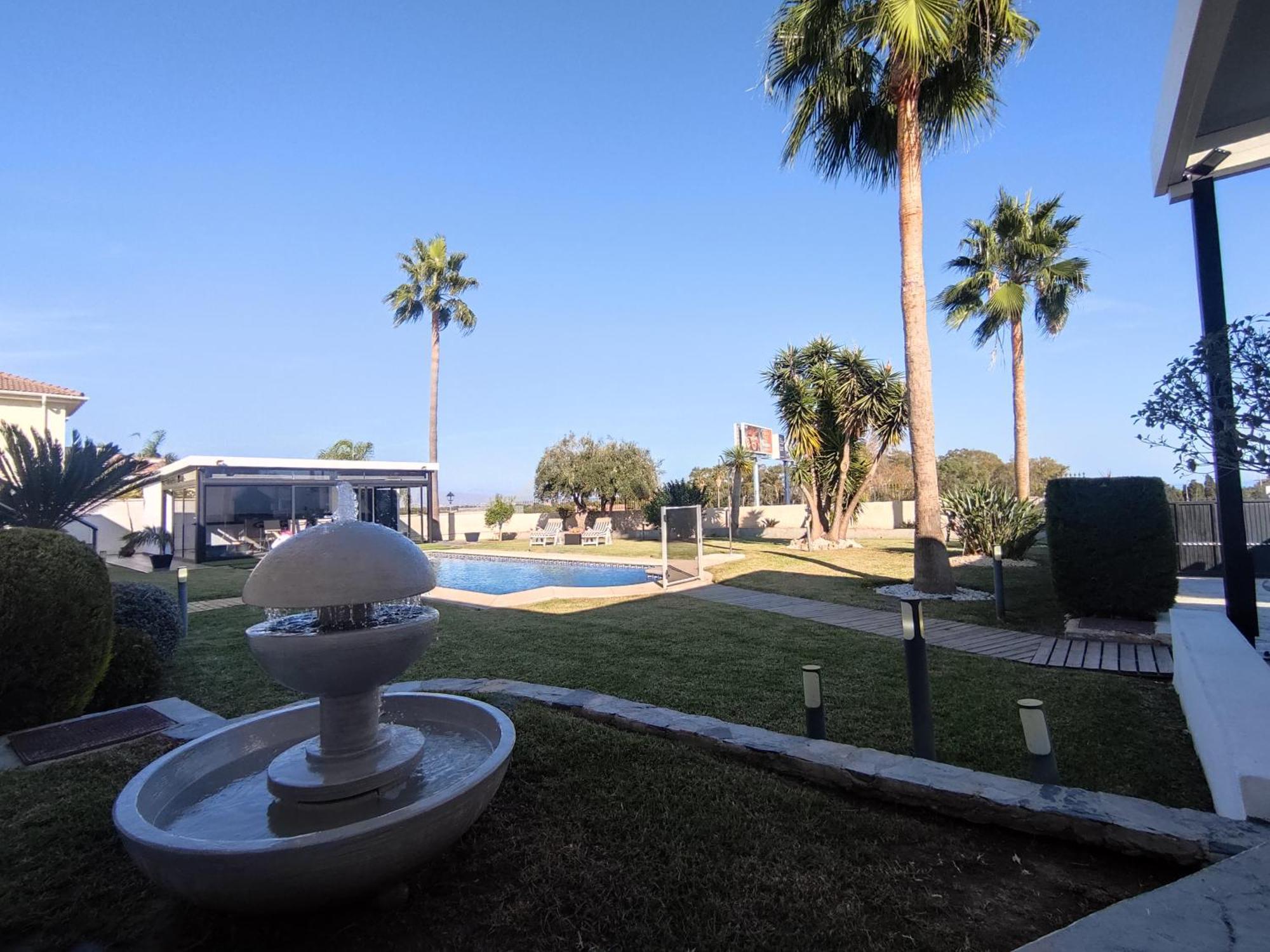 Lujo Costa Del Sol Con Piscina-jacuzzi Villa