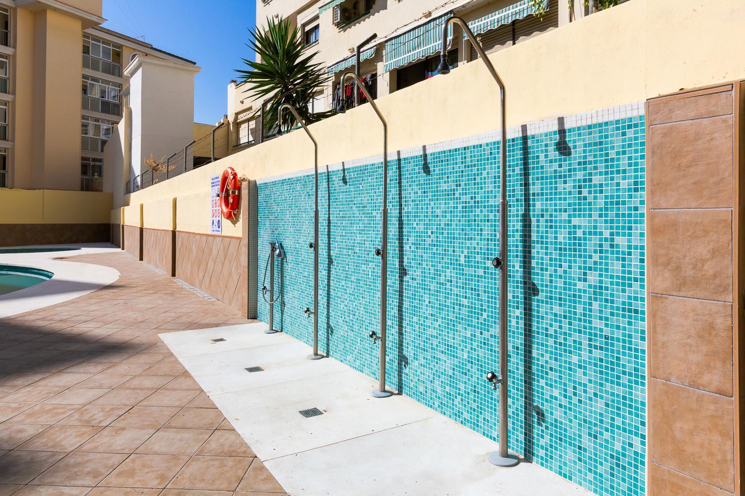 Ver952 - Vistas Mar Y Piscina, Wifi, Playa 600 Metros, Centro 150 Metros * Torremolinos
