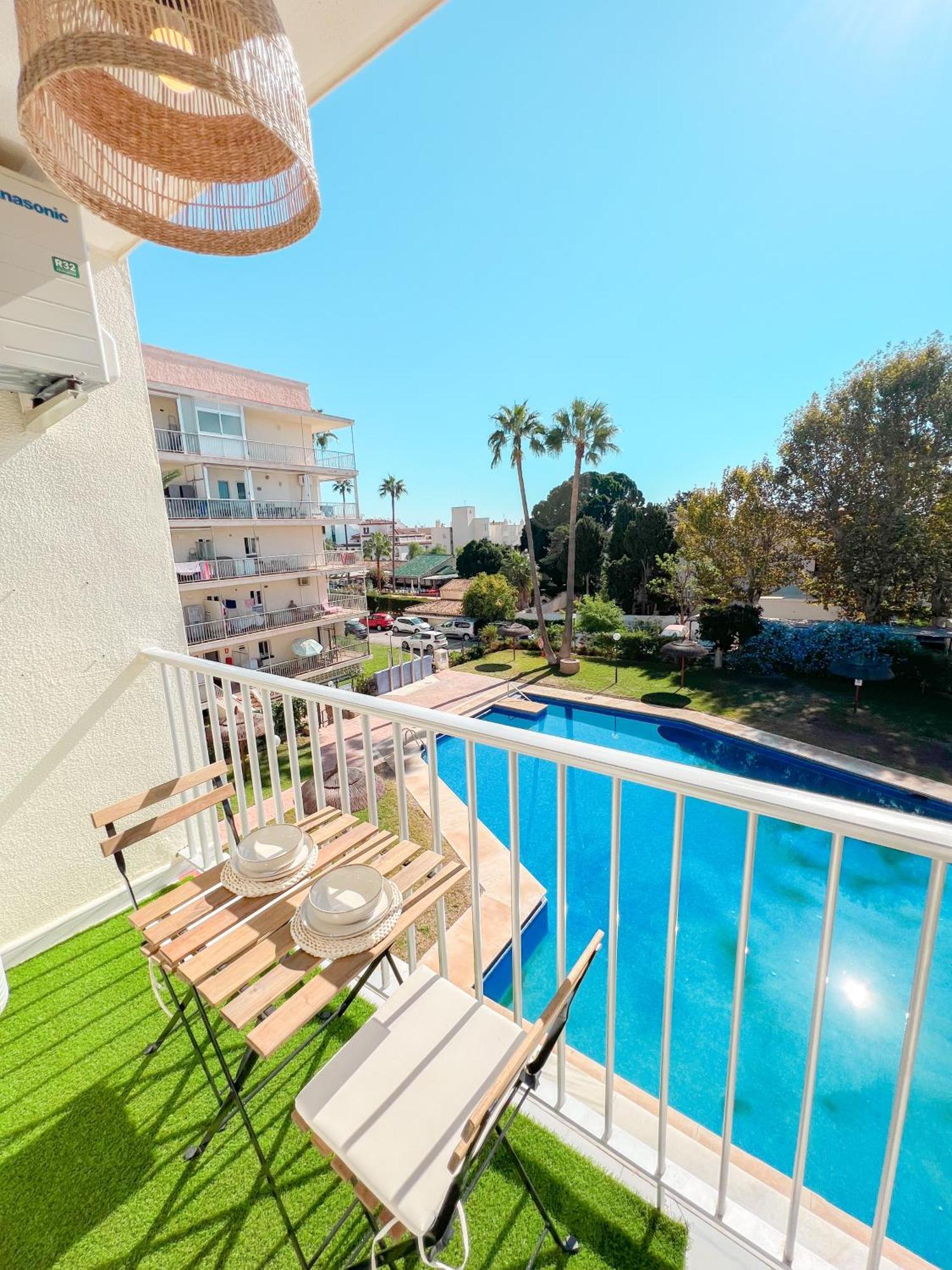 Apartment Cozy & Sunny Carihuela Park Torremolinos