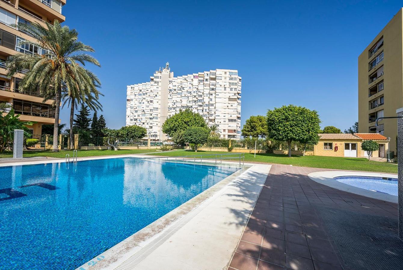 Apto 1 Dormt En Urb. La Colina * Torremolinos