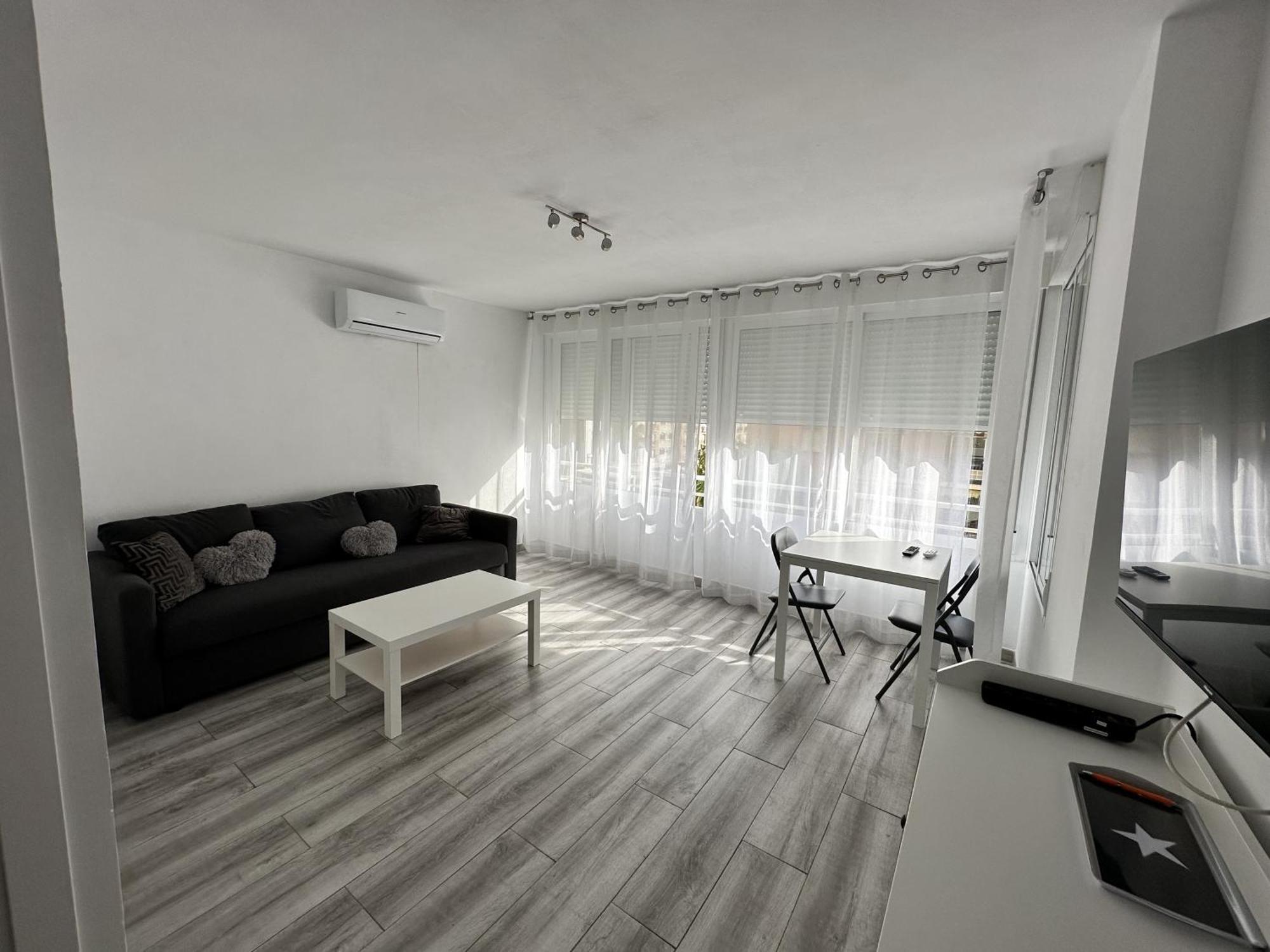 Cg4n - Nuevo Estudio, Recien Reformado, Wifi