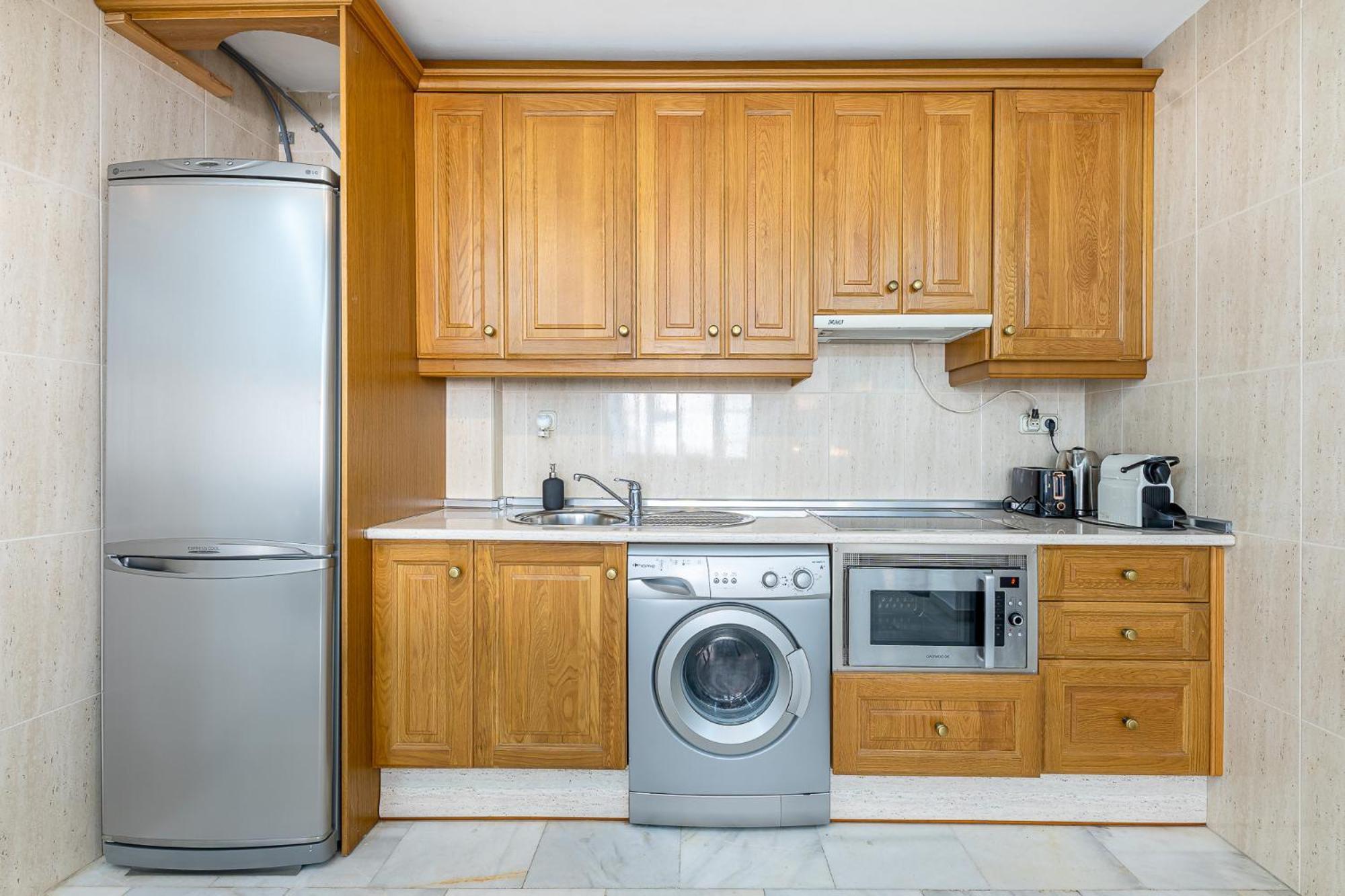 Apartamento 797 - Piso 3 En La Carihuela Con Piscina Torremolinos