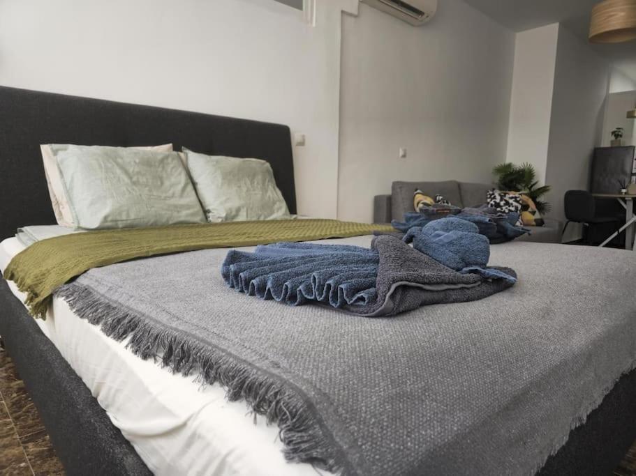 Tao Center With Fee Wifi And Air Con By Namaste Elite