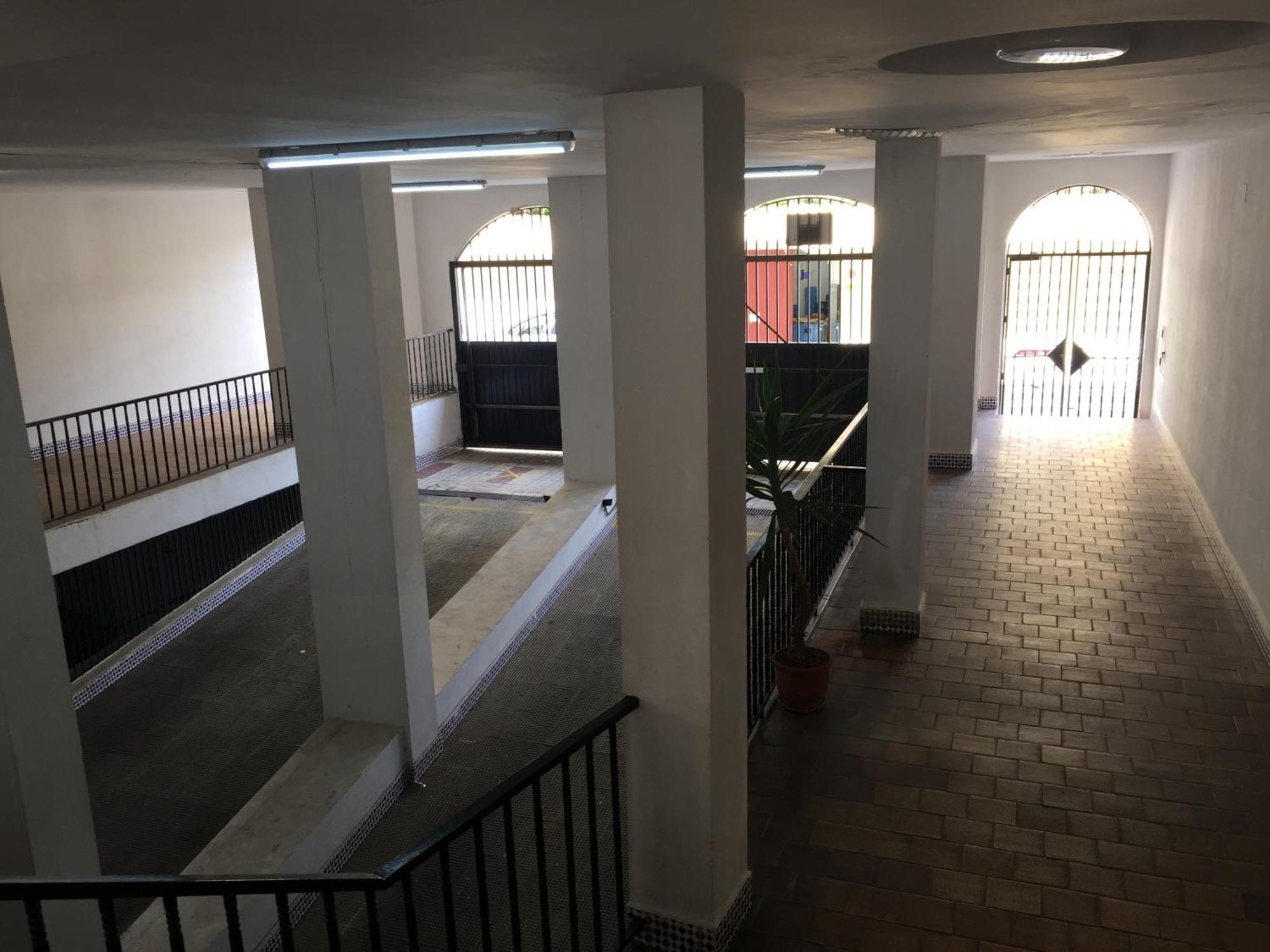 Vakantiehuis El Cortijuelo. Magnificent Triplex Terraced House With Rooftop Of 18m2, Overlooking The Sea. Parking *