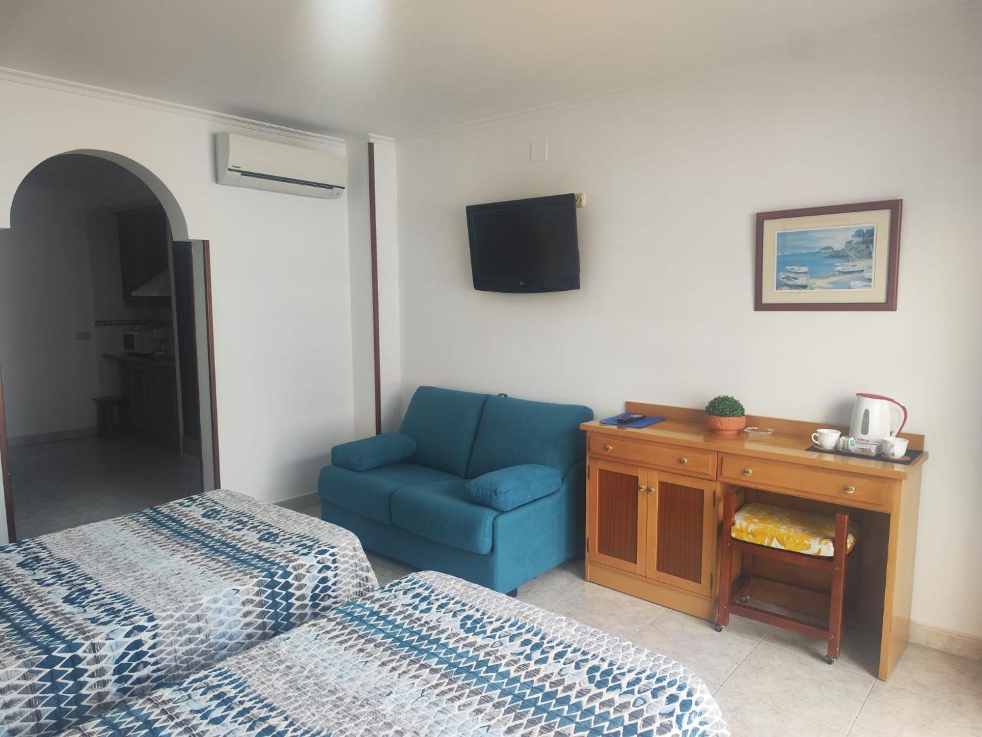 Apartamento Leonor Carihuela *
