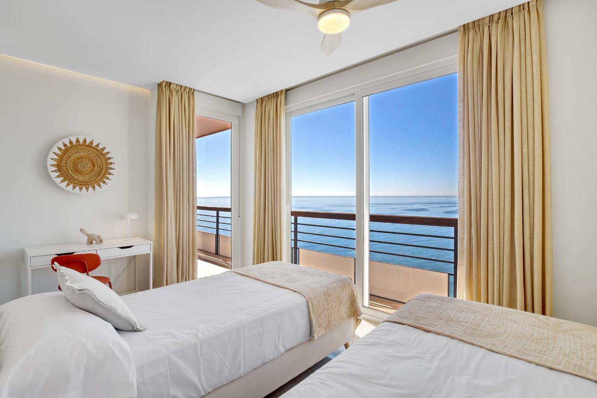 Apartment Santa Clara Modern & Exclusive Seafront Torremolinos