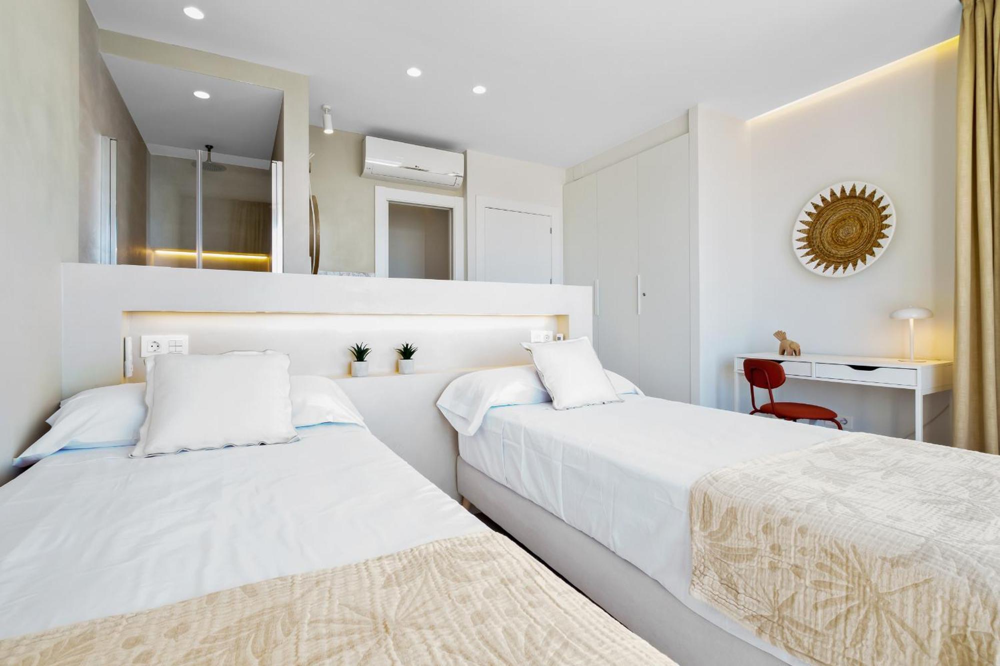 Santa Clara Modern & Exclusive Seafront Apartment