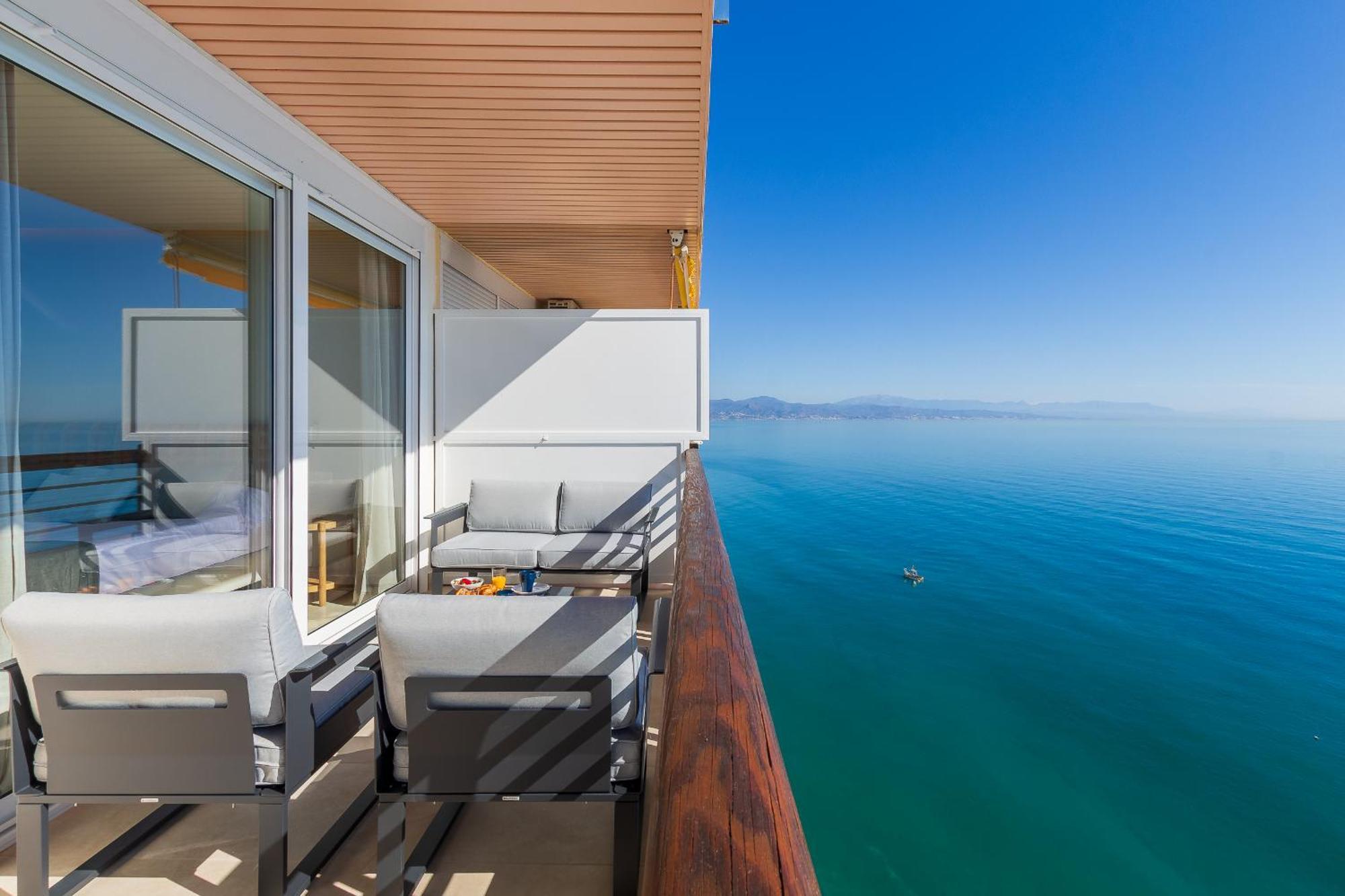Santa Clara Modern & Exclusive Seafront * Torremolinos