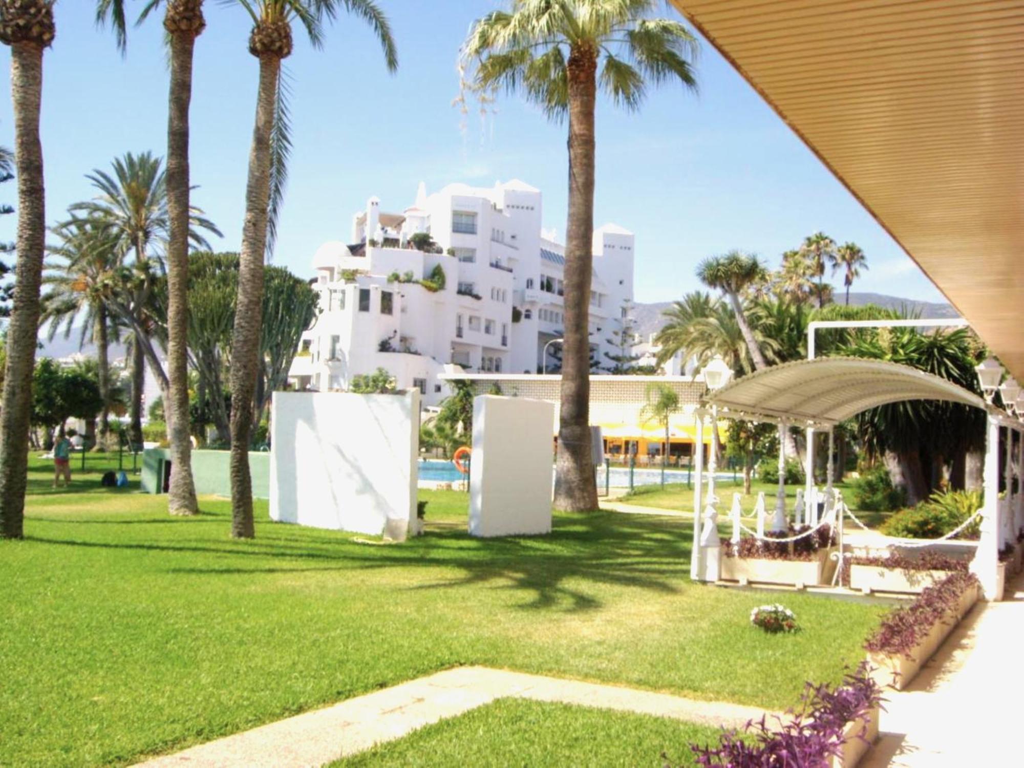 Santa Clara Modern & Exclusive Seafront Apartment *