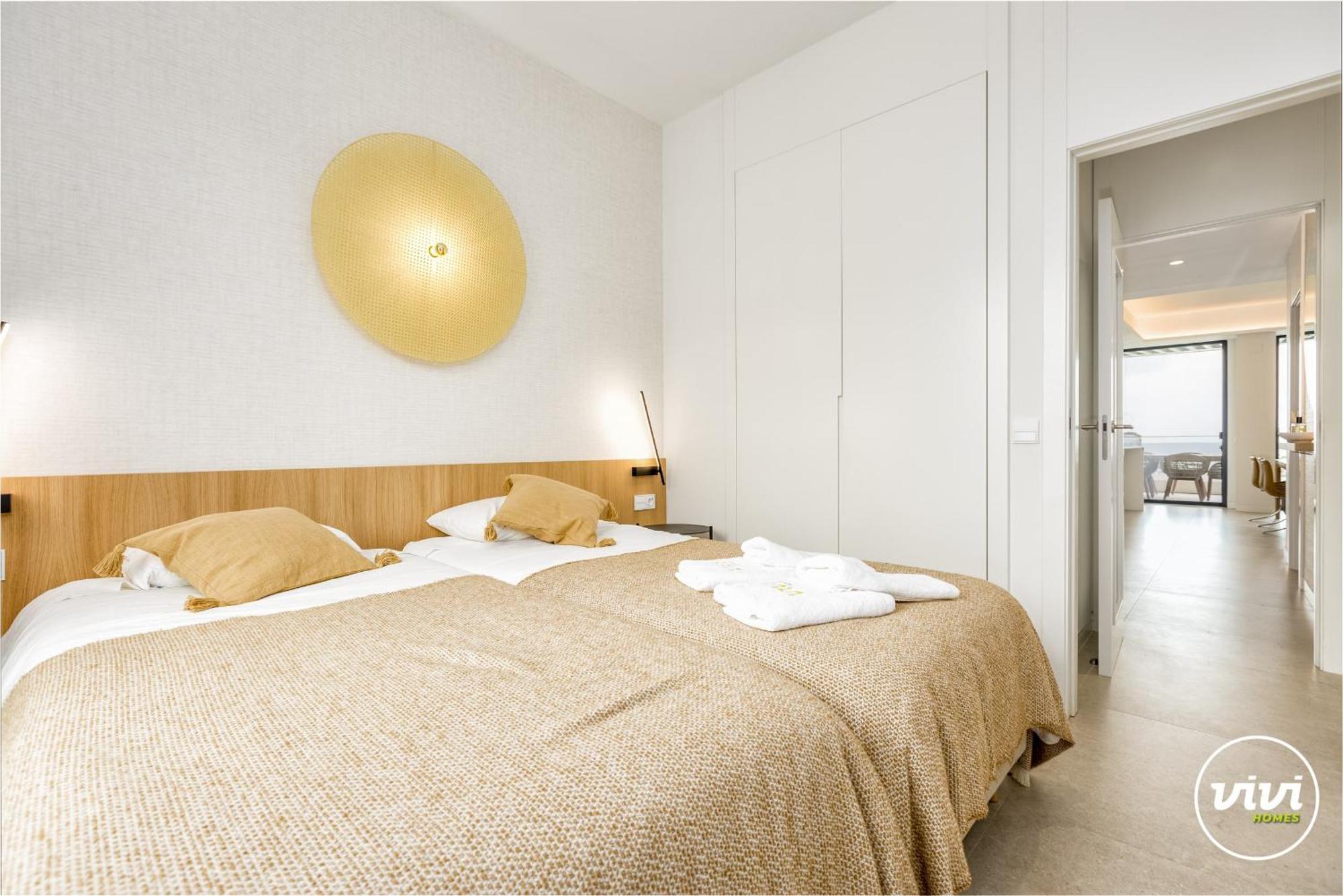 Vivi Homes - Alma Pool, Gym, Sauna, Terrace & Sea View Apartment Torremolinos