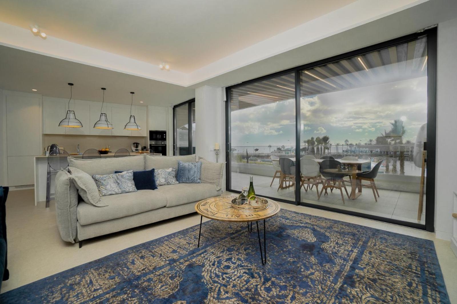 Apartment Vivi Homes - Sunset Pool, Sauna, Gym &