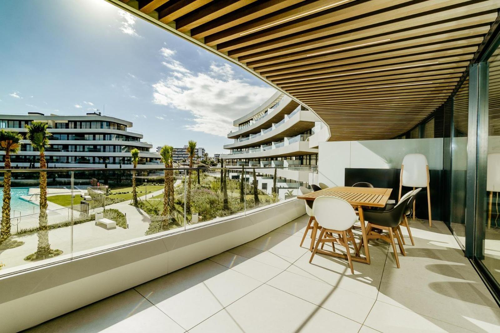 Apartment Vivi Homes - Sunset Pool, Sauna, Gym & Torremolinos