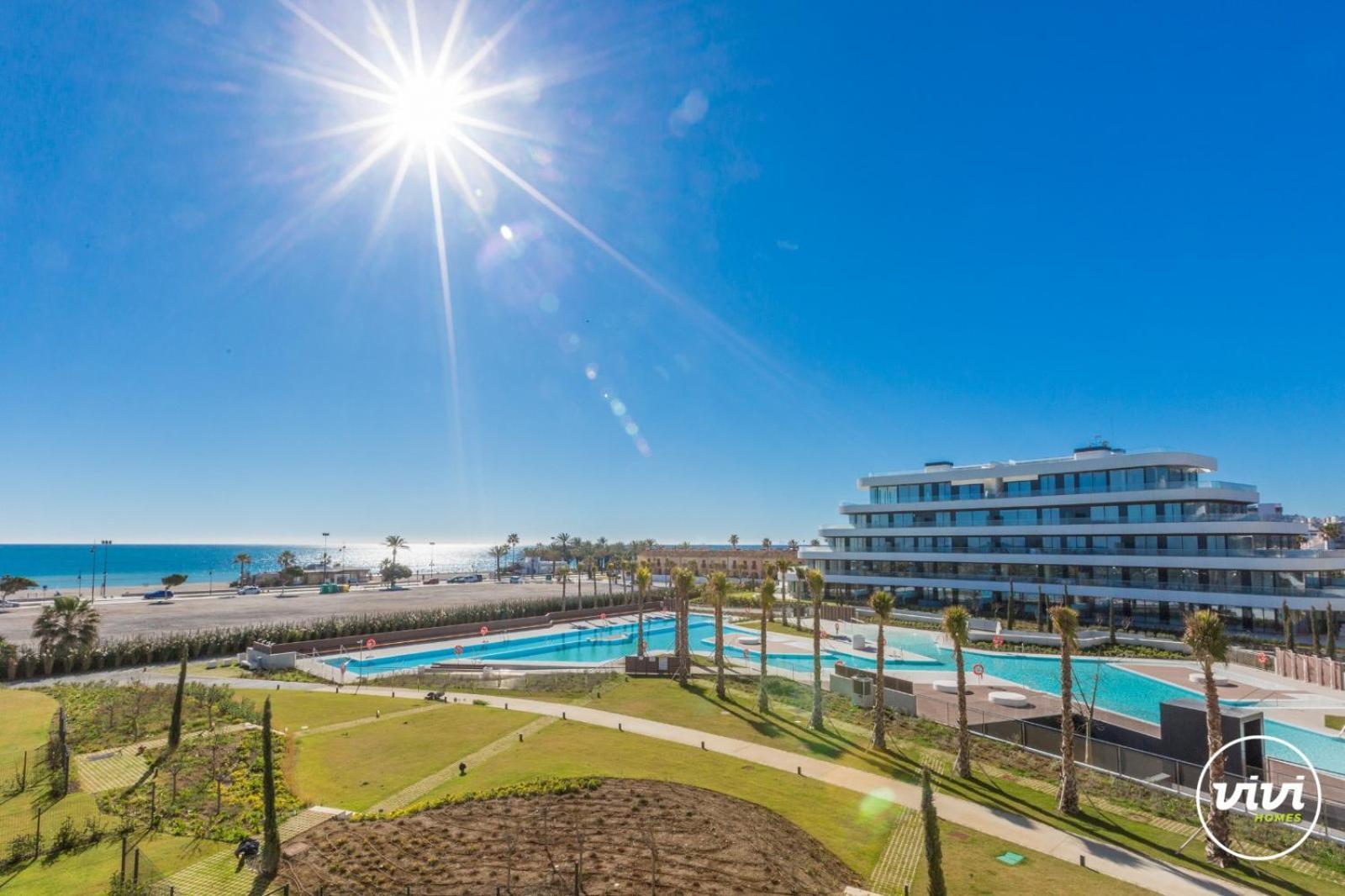 Vivi Homes - Bambu Pool, Gym, Sauna & Beach *