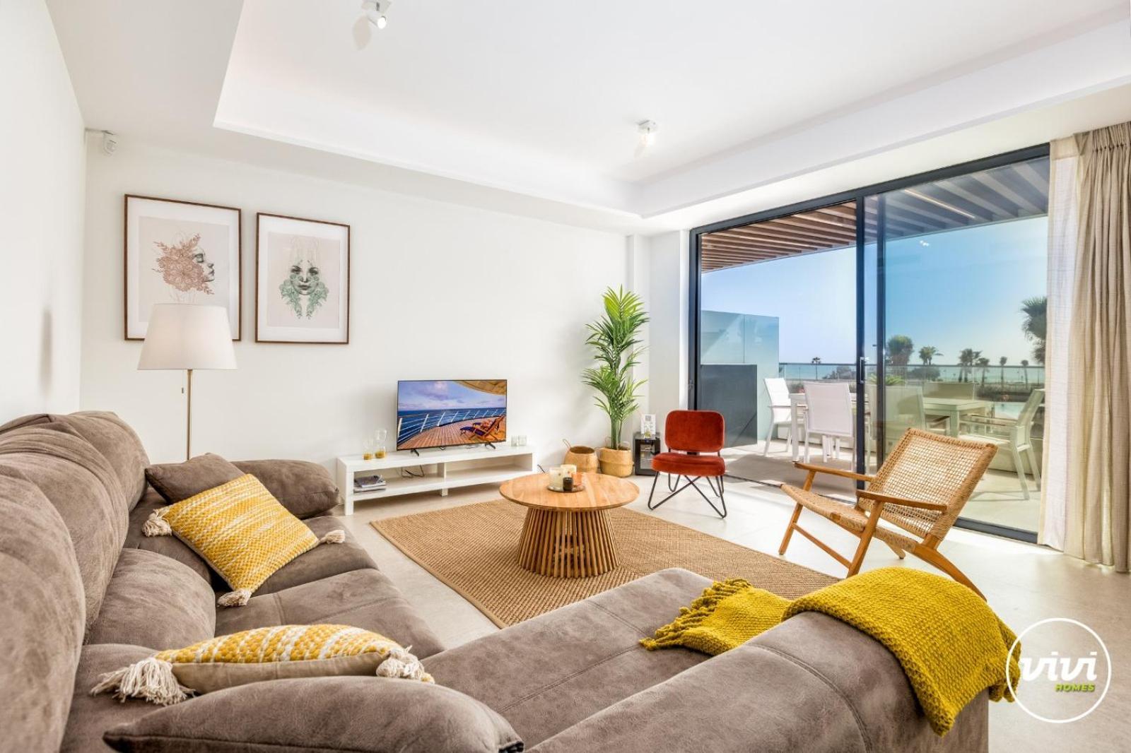 Apartamento Vivi Homes - Rembrandt Pool, Sauna, Gym & Sea View *