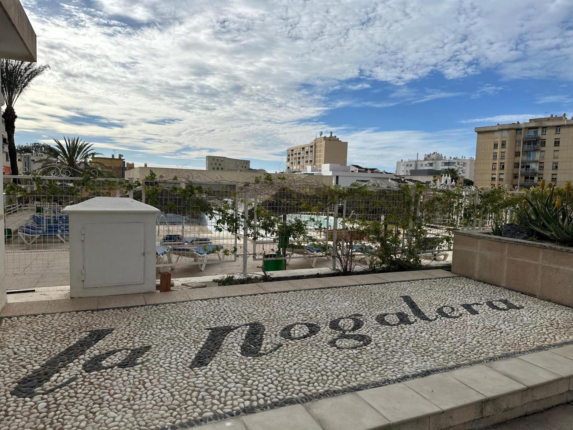 Apartment Nog - La Nogalera, 2 Dorm, 2 Banos, Terraza, Piscina, Wifi Torremolinos