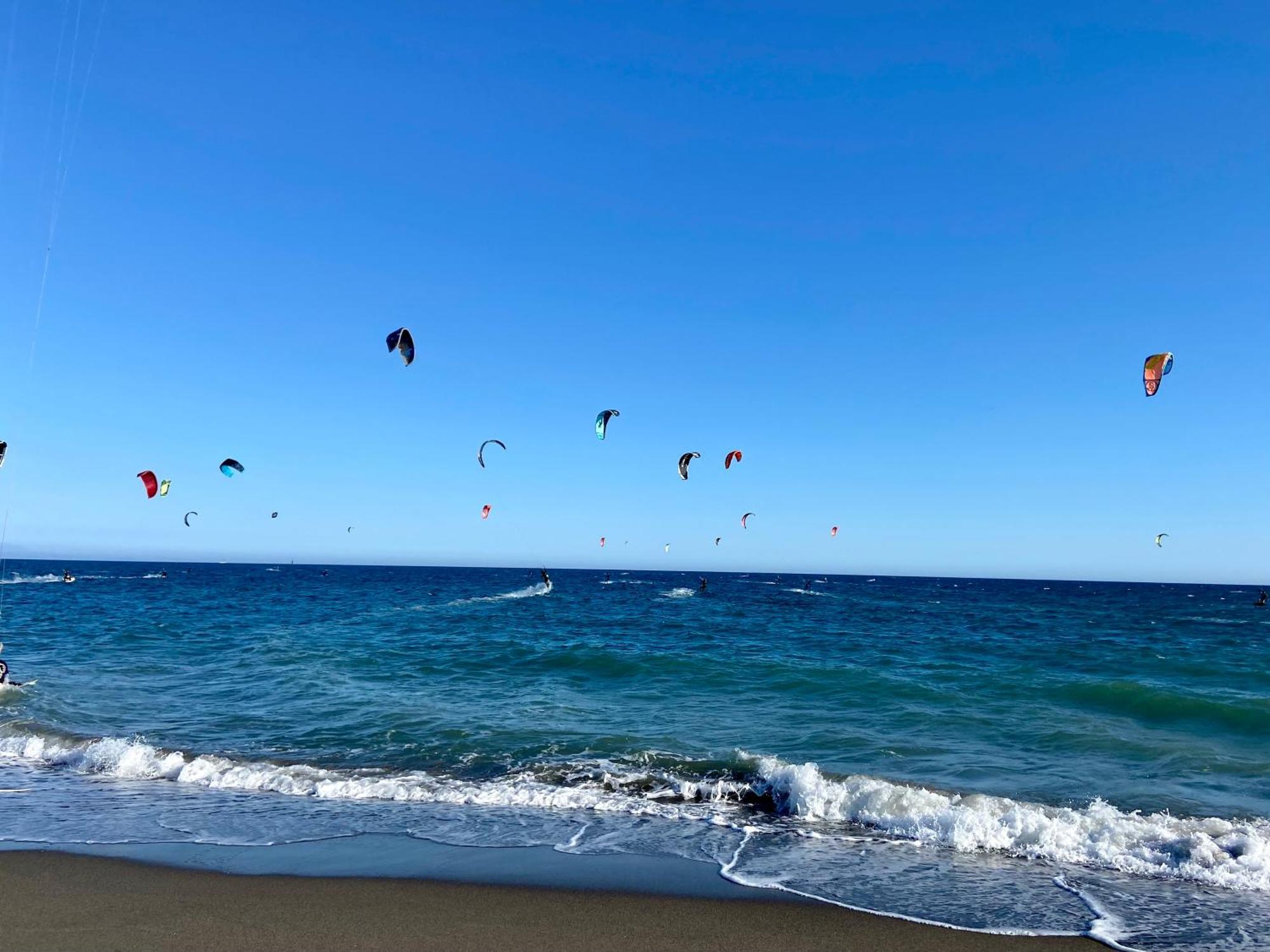 First Line Beach, Tenniscourt And Pool Torremolinos