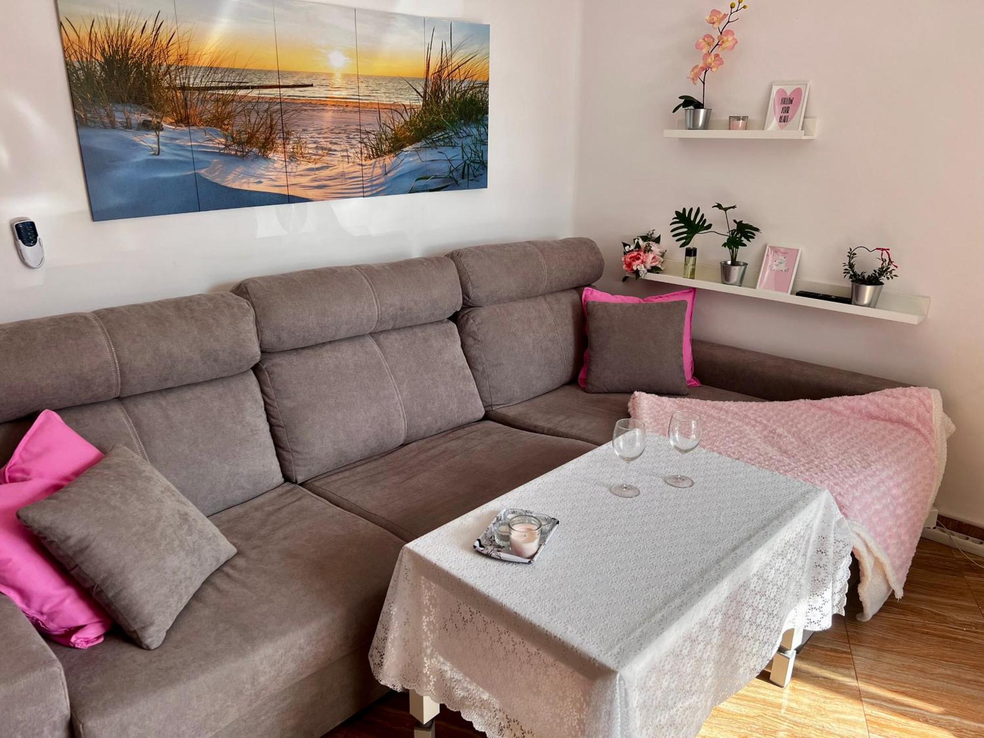 First Line Beach, Tenniscourt And Pool Apartment Torremolinos