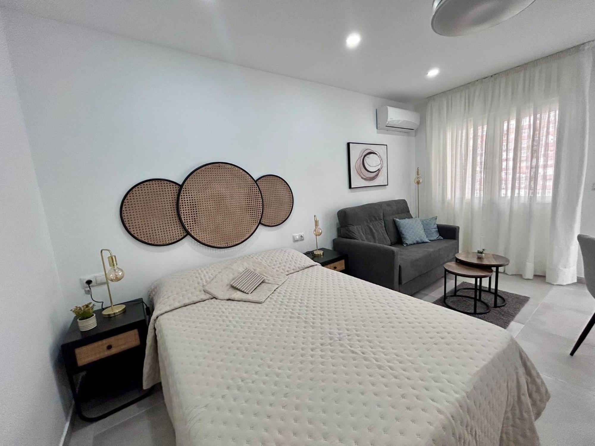 Ver64 - Nuevo, Reformado 100, Terraza, Wifi, Playa A 600 Metros, Centro A 300 Metros Torremolinos