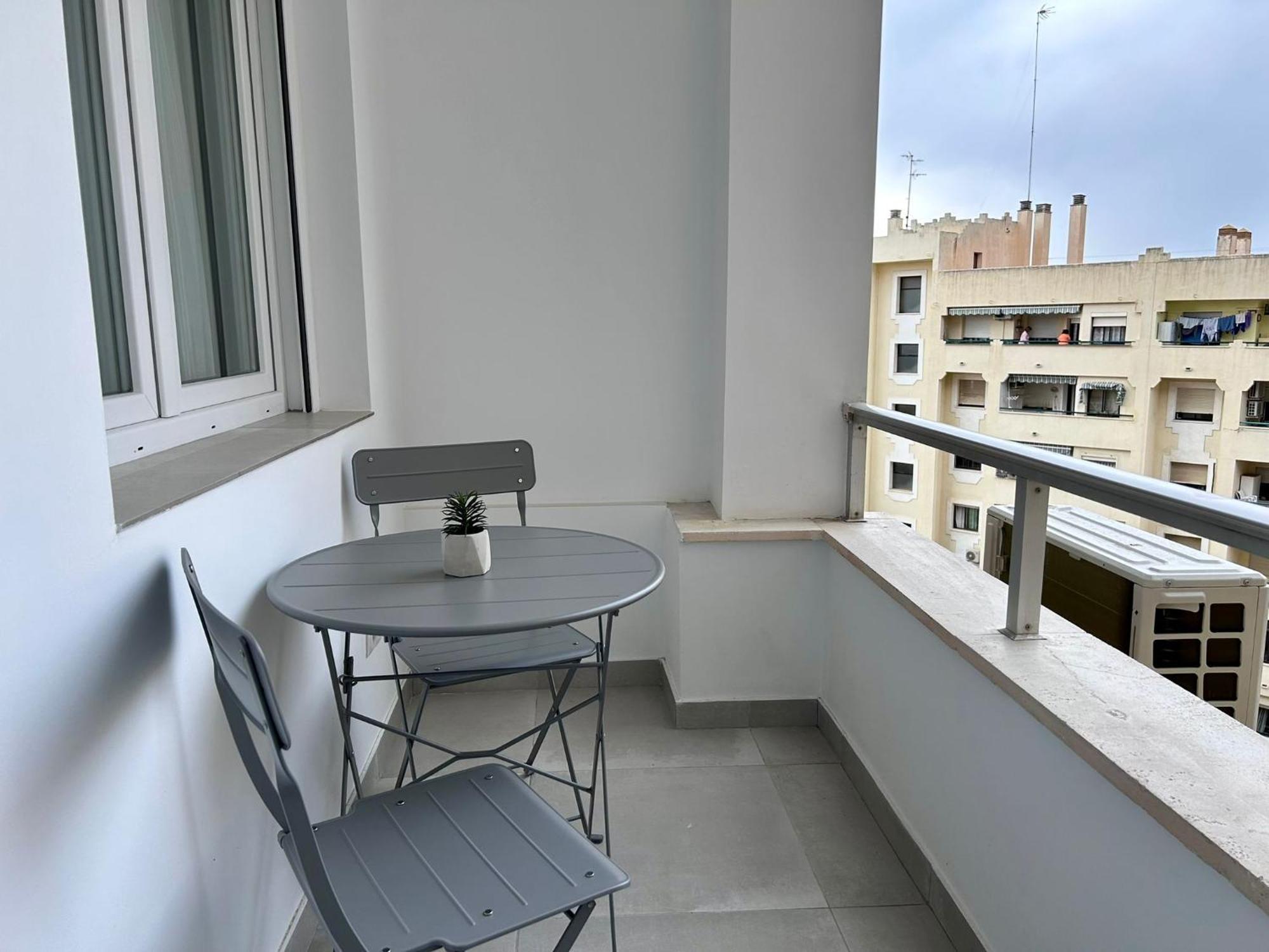 Ver64 - Nuevo, Reformado 100, Terraza, Wifi, Playa A 600 Metros, Centro A 300 Metros * Torremolinos