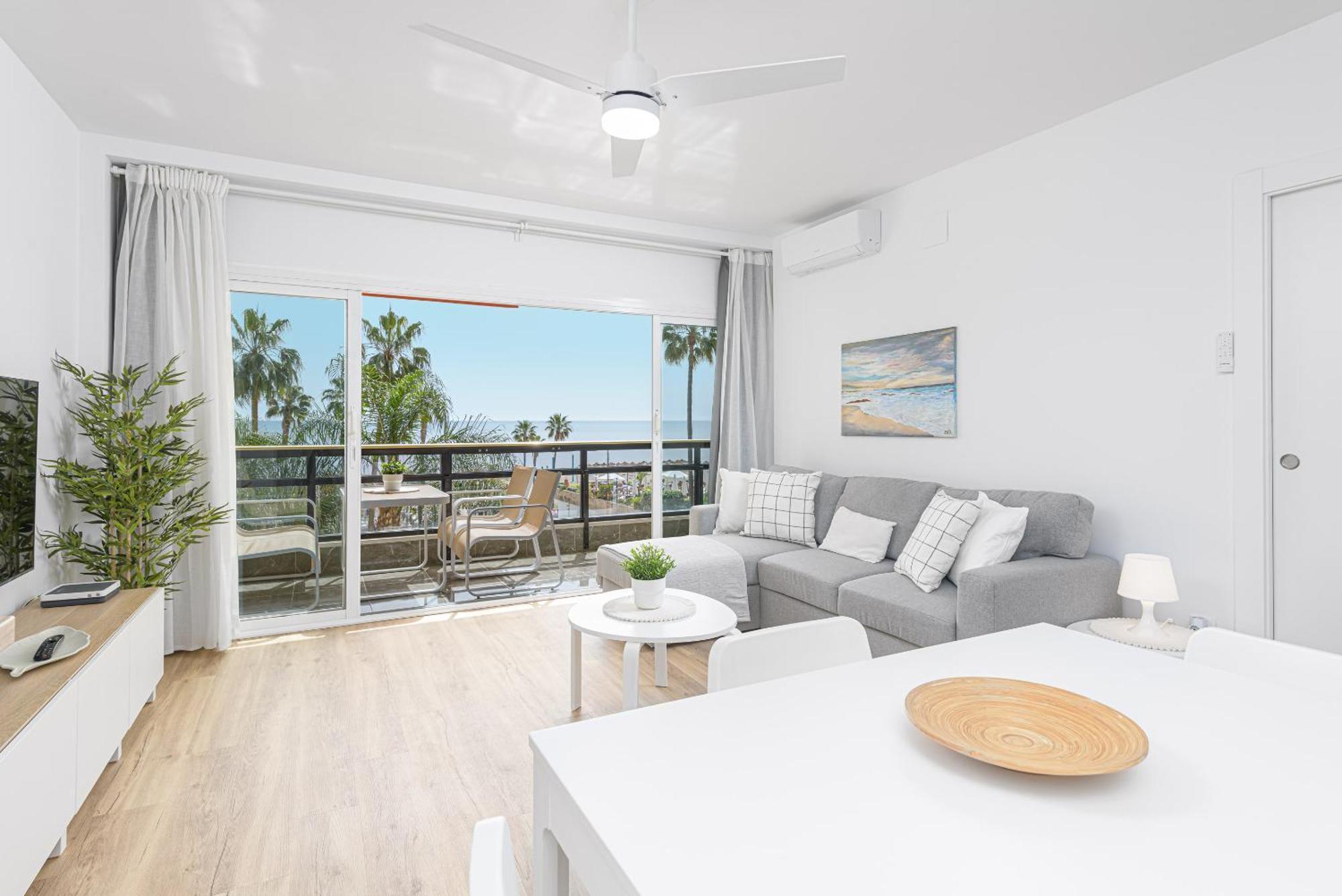 Amazing Carihuela View & Parking Appartement *