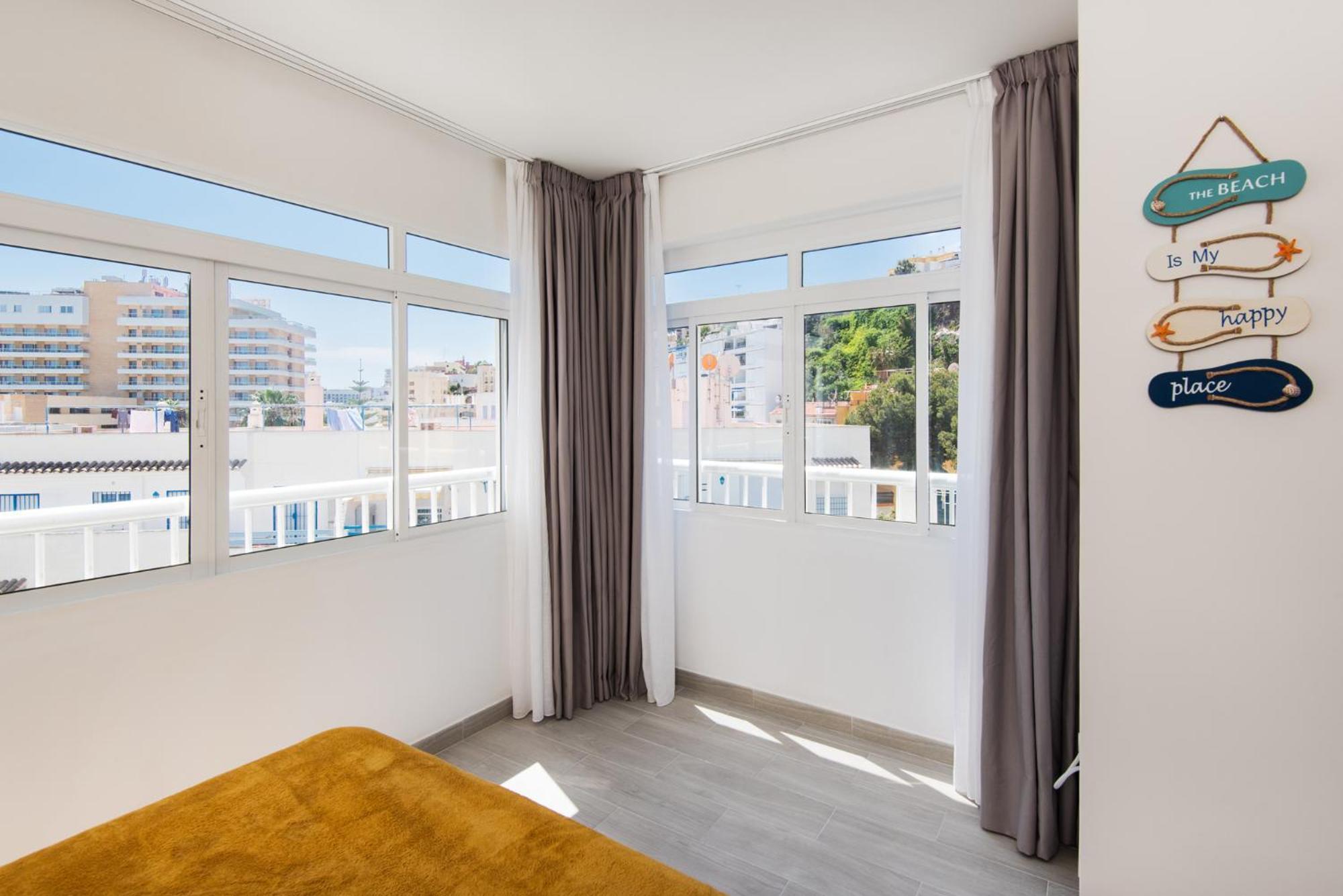 Apartamento Bajondillo Beach, Large Loft With Intense Sun Torremolinos