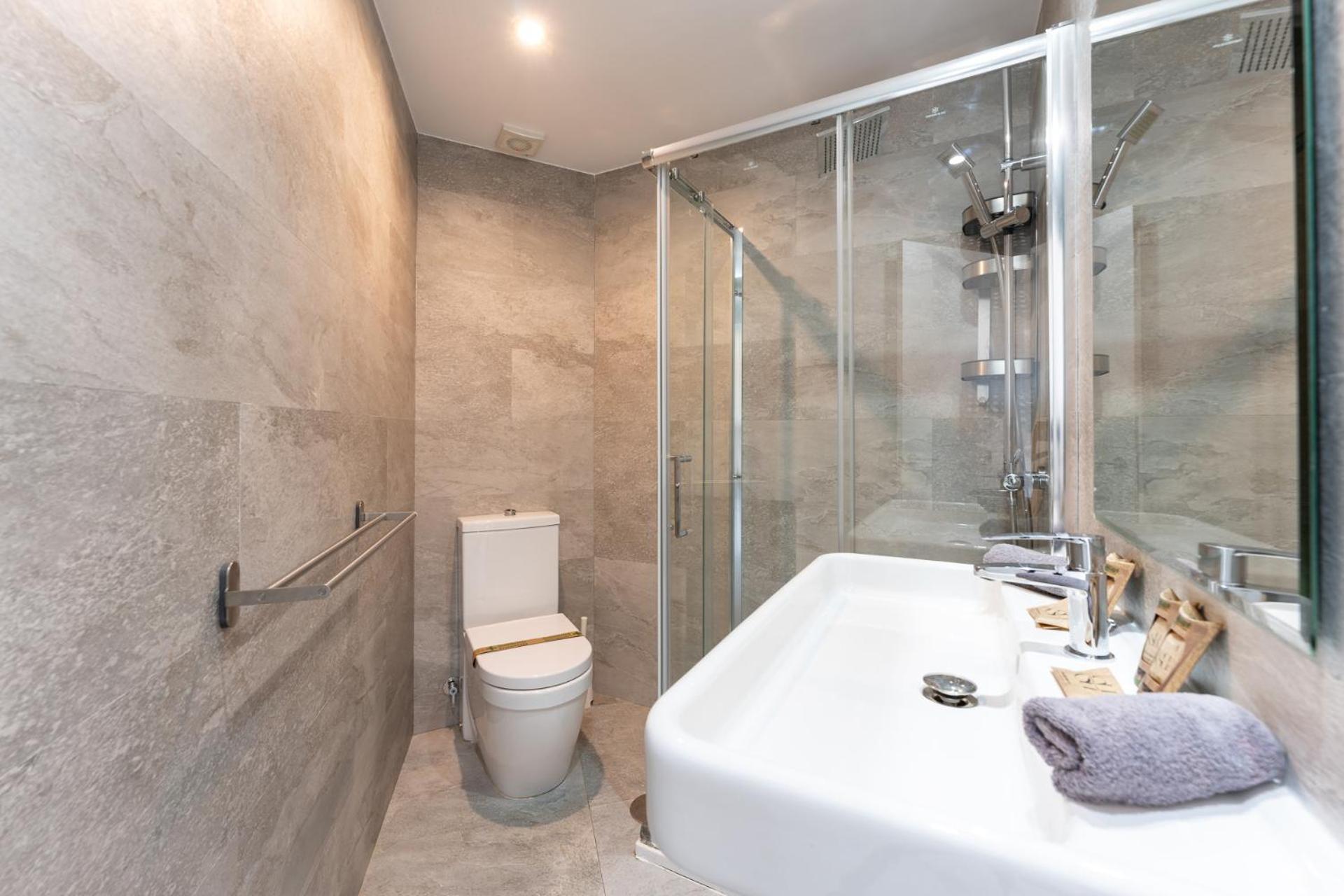 Appartement Sunrise Haven, Spacious, Bright, Pool, Terraces *