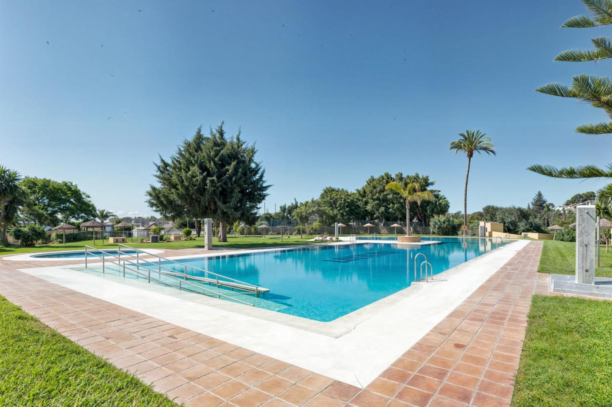 Apt. Colina De Mar- Coastal Retreat Near The *
