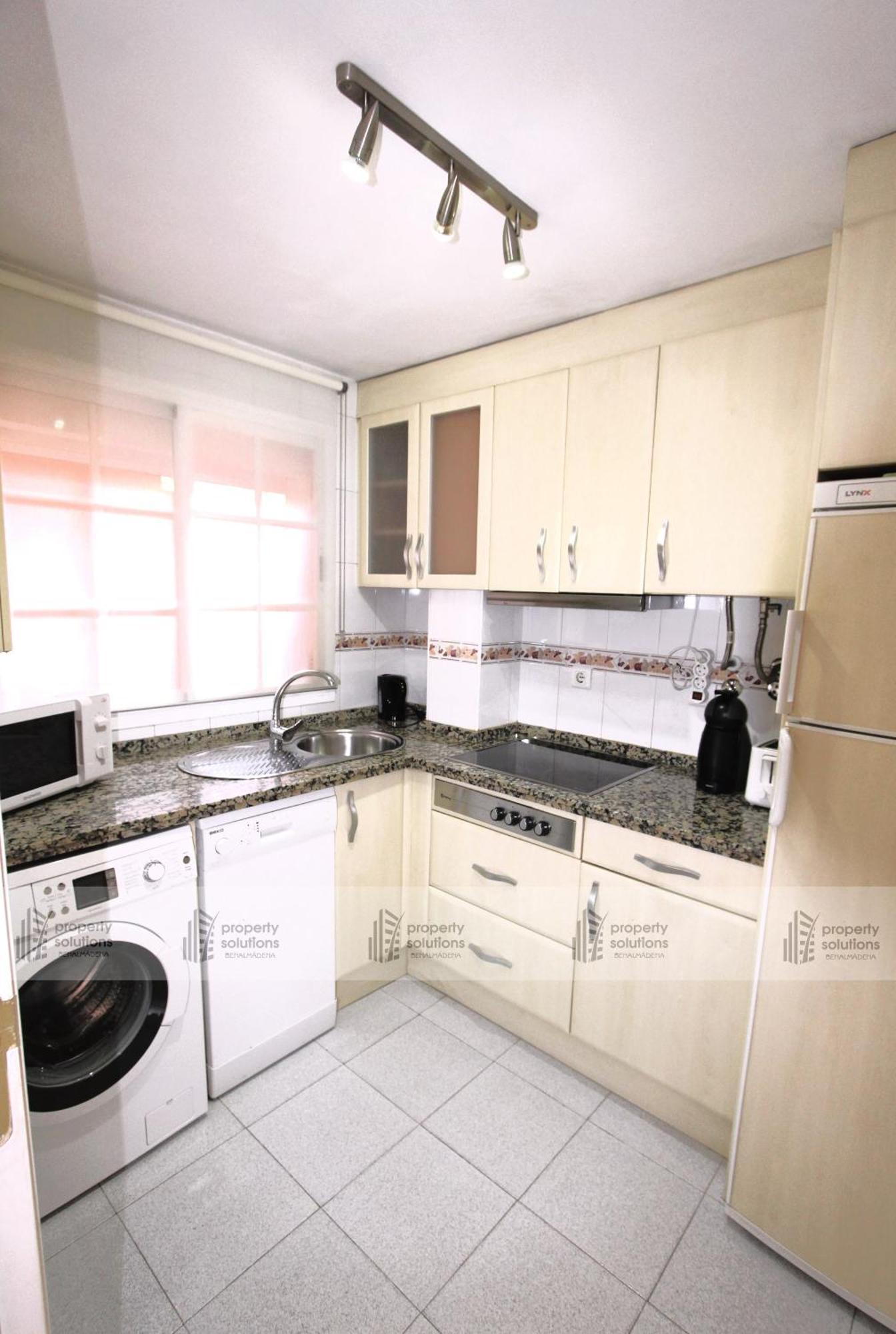 - A 600m De La Playa De La Carihuela - Terraza Soleada - Piscina - Parking Gratis Apartment Torremolinos