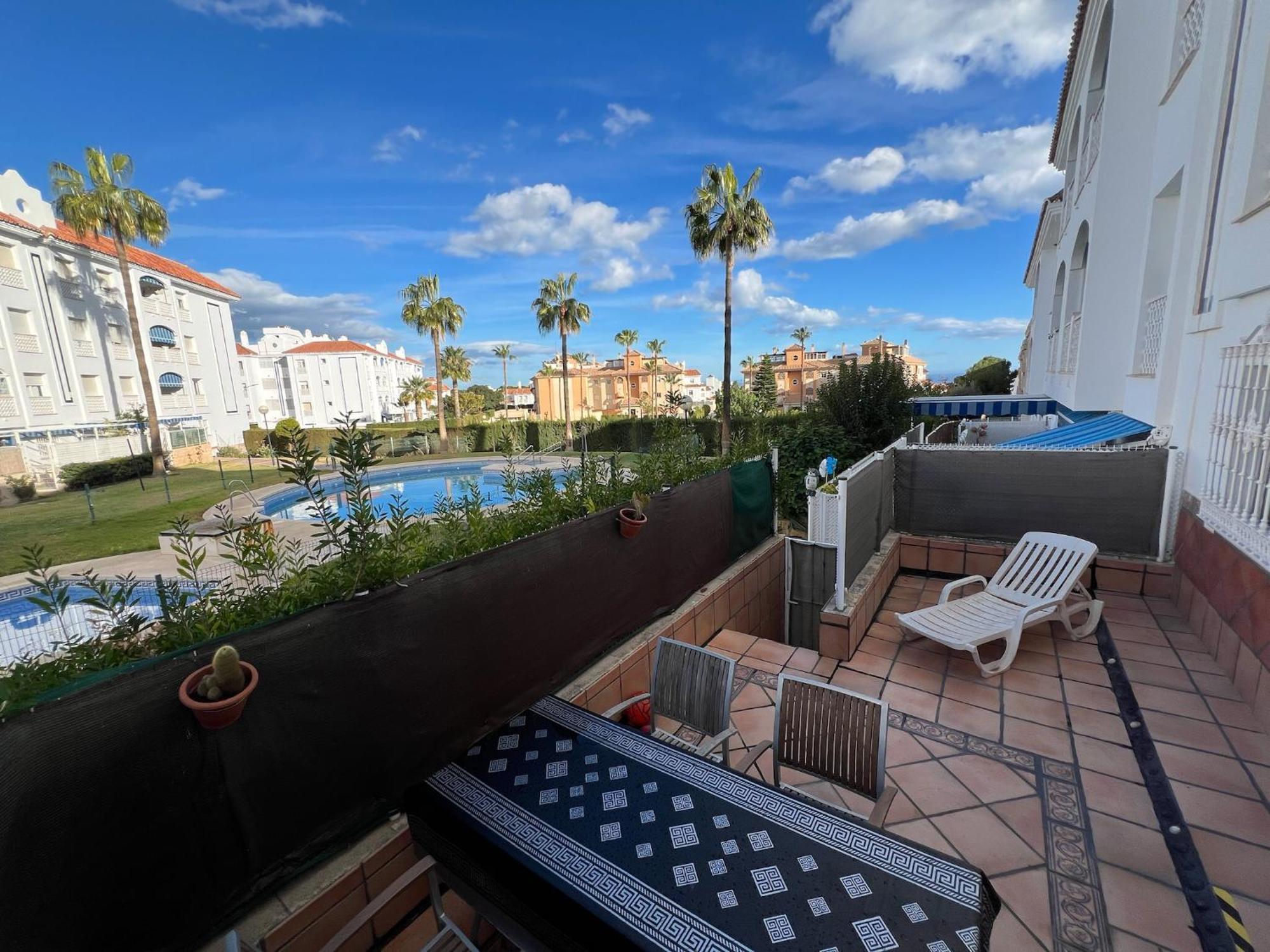 Privada En Compartidos * Torremolinos